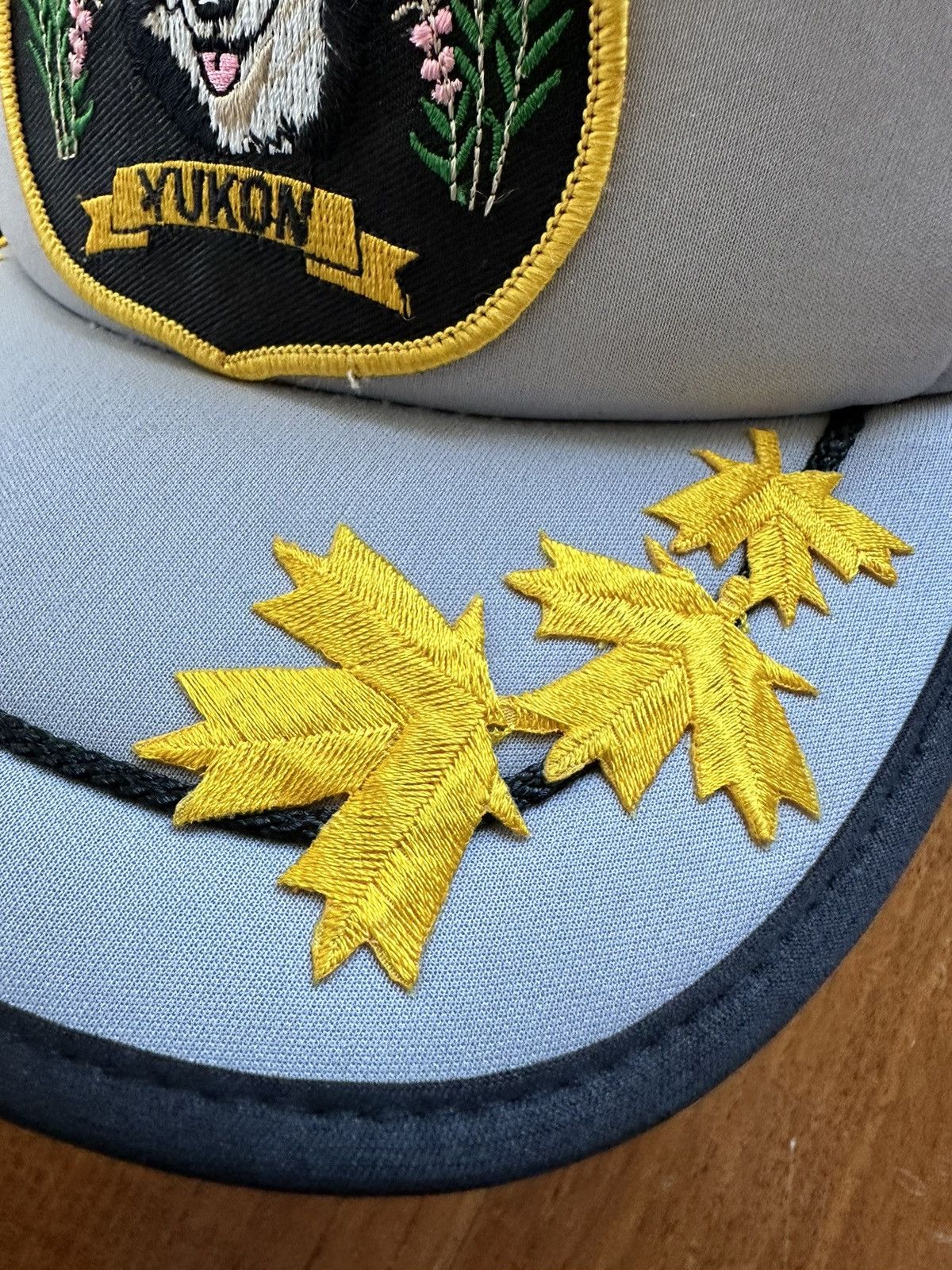 Vintage Vintage 80s Yukon Husky Maple Leaf Three Stripe Trucker Hat Size ONE SIZE - 7 Thumbnail