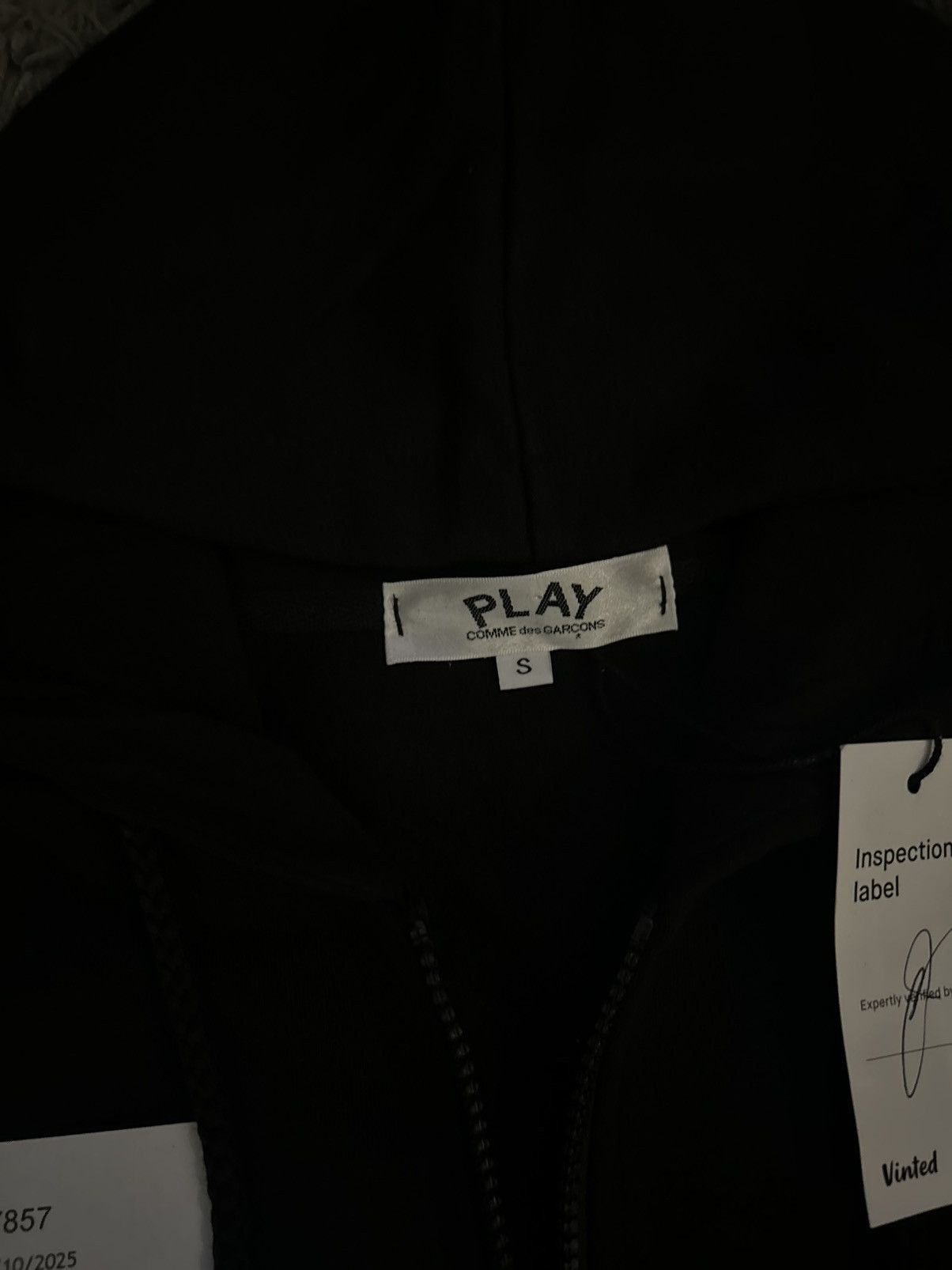 Comme des Garcons PLAY Veste/Zip Comme Des Garçons PLAY - Color: Black - Size: S Size US S / EU 44-46 / 1 - 3 Thumbnail