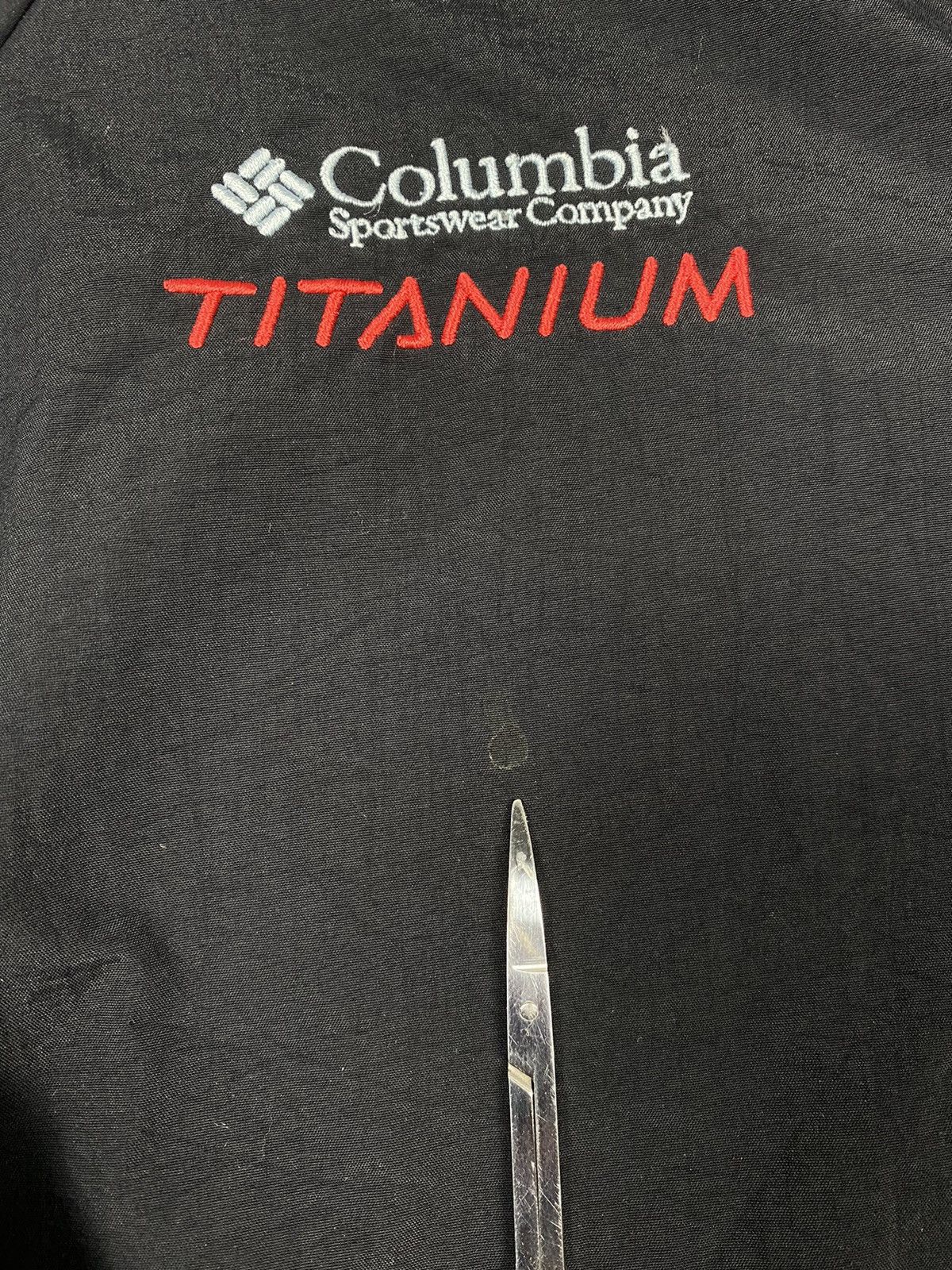 Columbia Vintage Columbia Titanium Full Zip Fleece Jacket Gorpcore Size US L / EU 52-54 / 3 - 9 Thumbnail