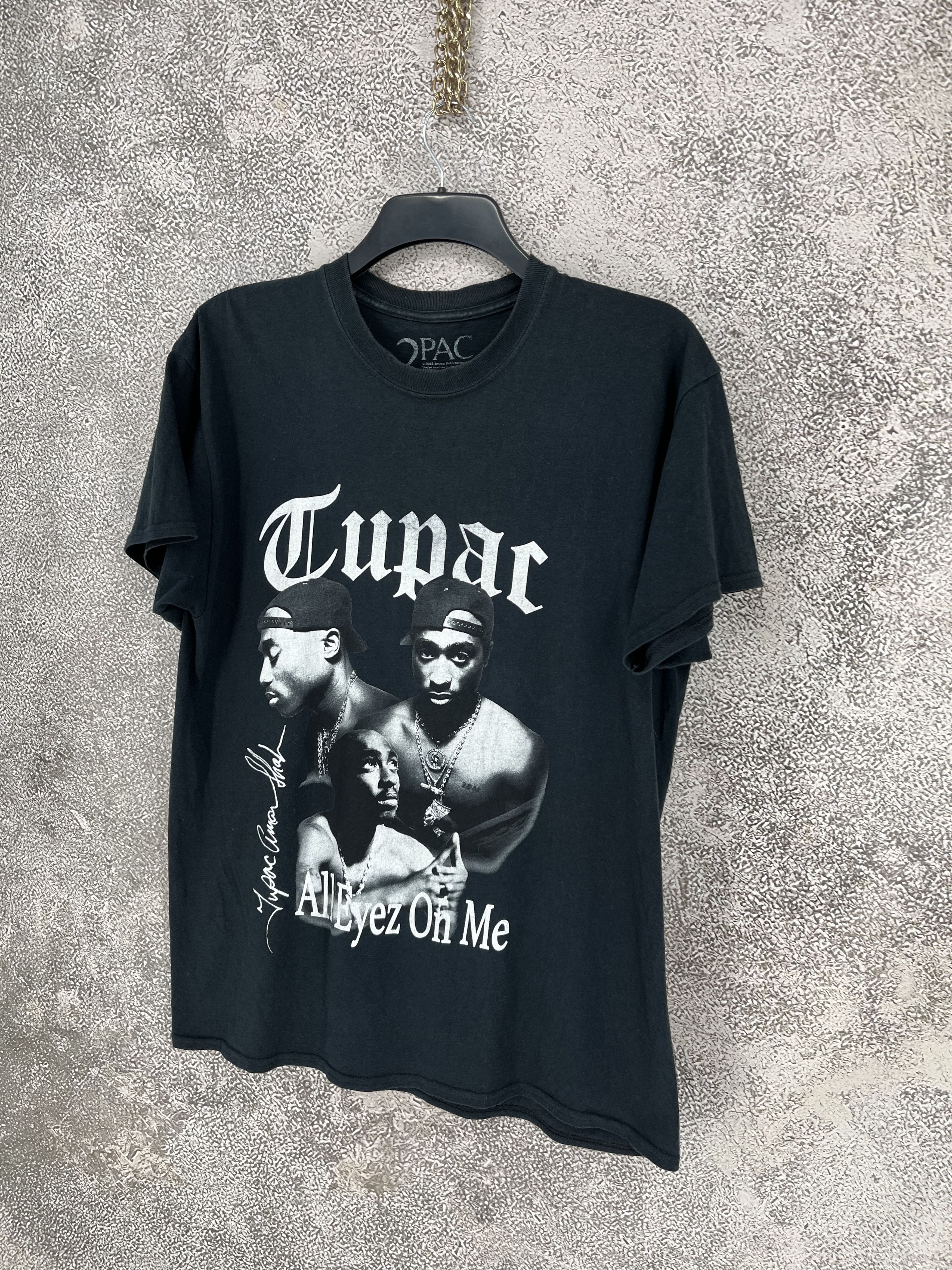 Band Tees 2PAC Rap All Eyez On Me Vintage T-Shirt Size M Size US M / EU 48-50 / 2 - 3 Thumbnail