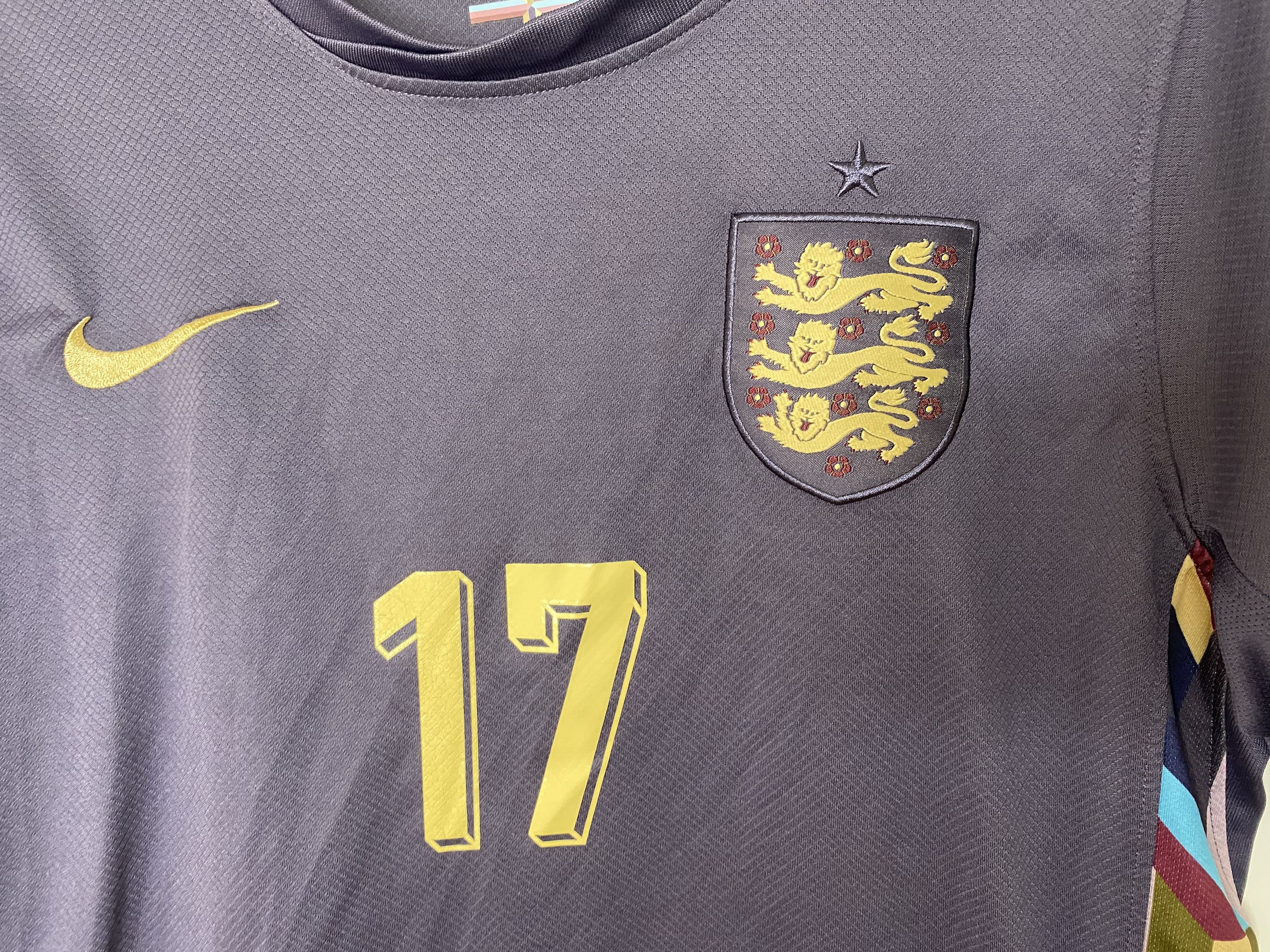 Nike × UEFA ENGLAND TEAM 2024 2025 AWAY FOOTBALL SHIRT SOCCER JERSEY Size US M / EU 48-50 / 2 - 4 Thumbnail
