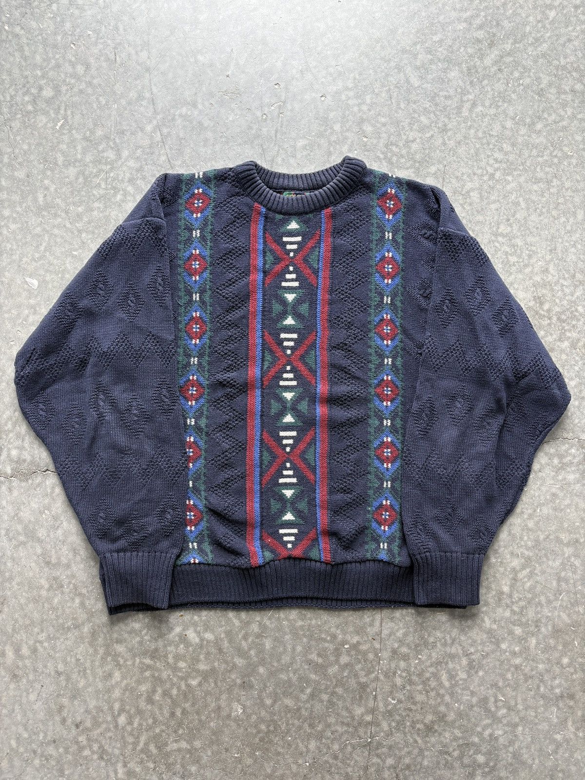 Vintage Vintage 90s Alexander Julian Aztec Sweater Cable Knit Boxy Size US L / EU 52-54 / 3 - 1 Thumbnail