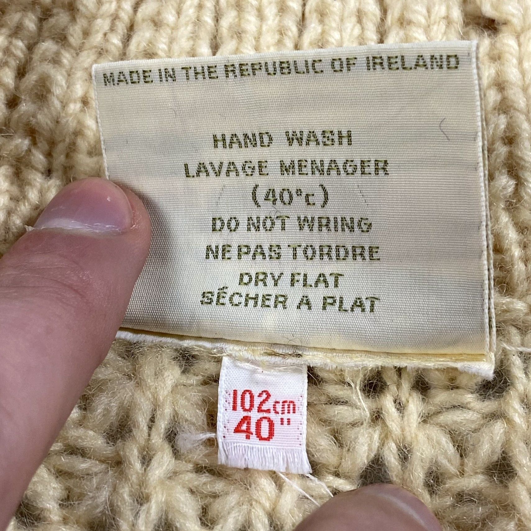 Vintage VINTAGE Gaeltarra Irish Wool Sweater Dress Womens 40" Ivory Chunky-Knit Fisherman Cardigan Fall Winter Size S / US 4 / IT 40 - 7 Thumbnail