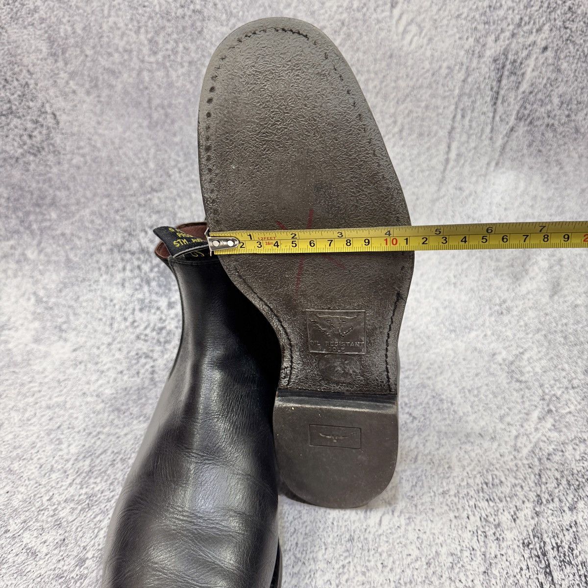 R.M. Williams R.M. Williams Mens Classic Black Leather Chelsea Boots US11 Size US 11 / EU 44 - 16 Thumbnail