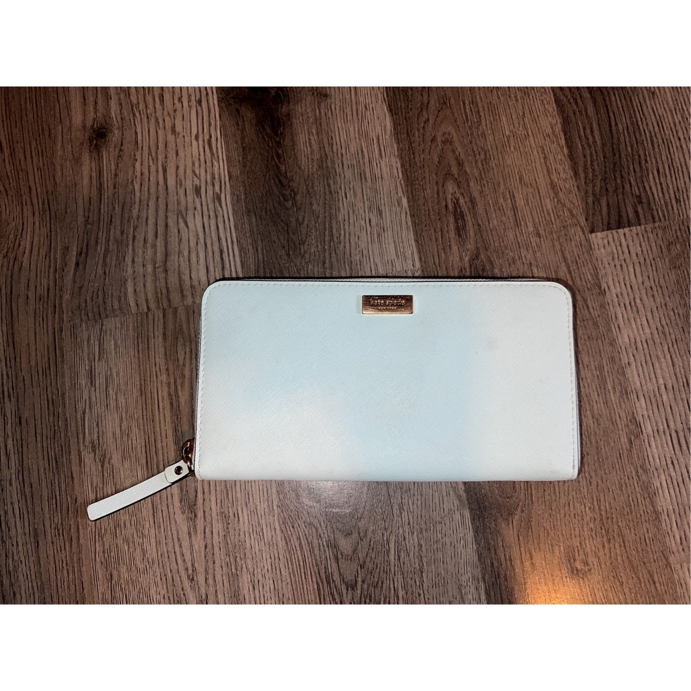 Kate Spade Kate Spade Light Blue Zip Around Wallet Preowned Size ONE SIZE - 1 Thumbnail