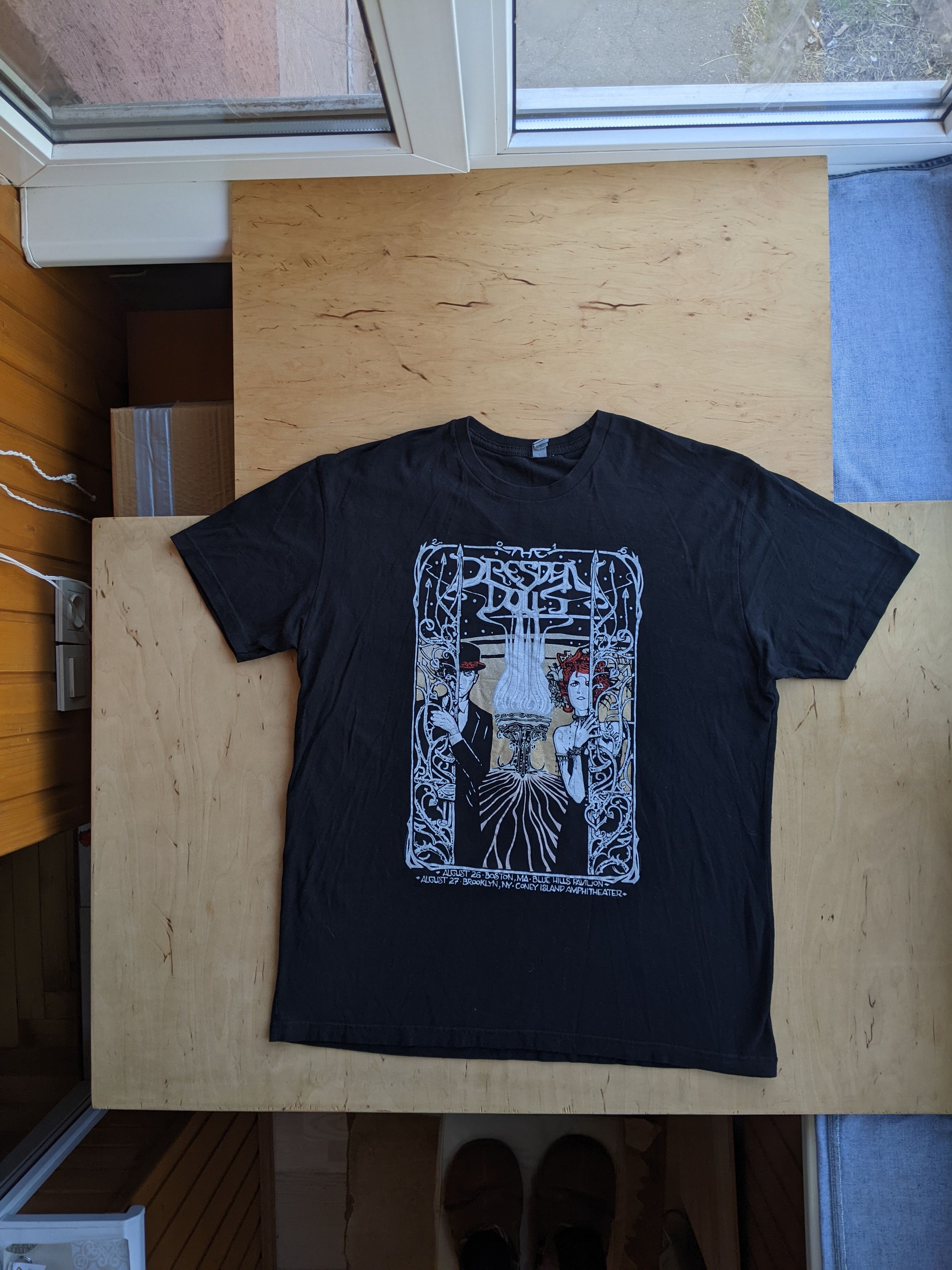 Band Tees × Rap Tees Daniel Caesar Case Study 01 Tour Merch Tee