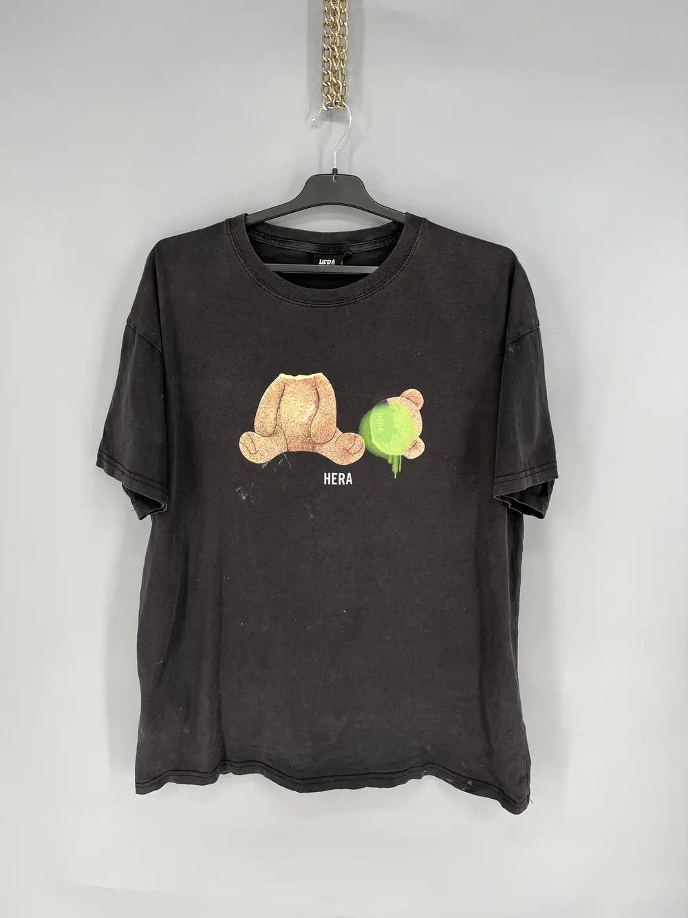 Japanese Brand Vintage Y2K Hera logo Oversized Tee Shirt Streetwear Style Size US L / EU 52-54 / 3 - 1 Thumbnail