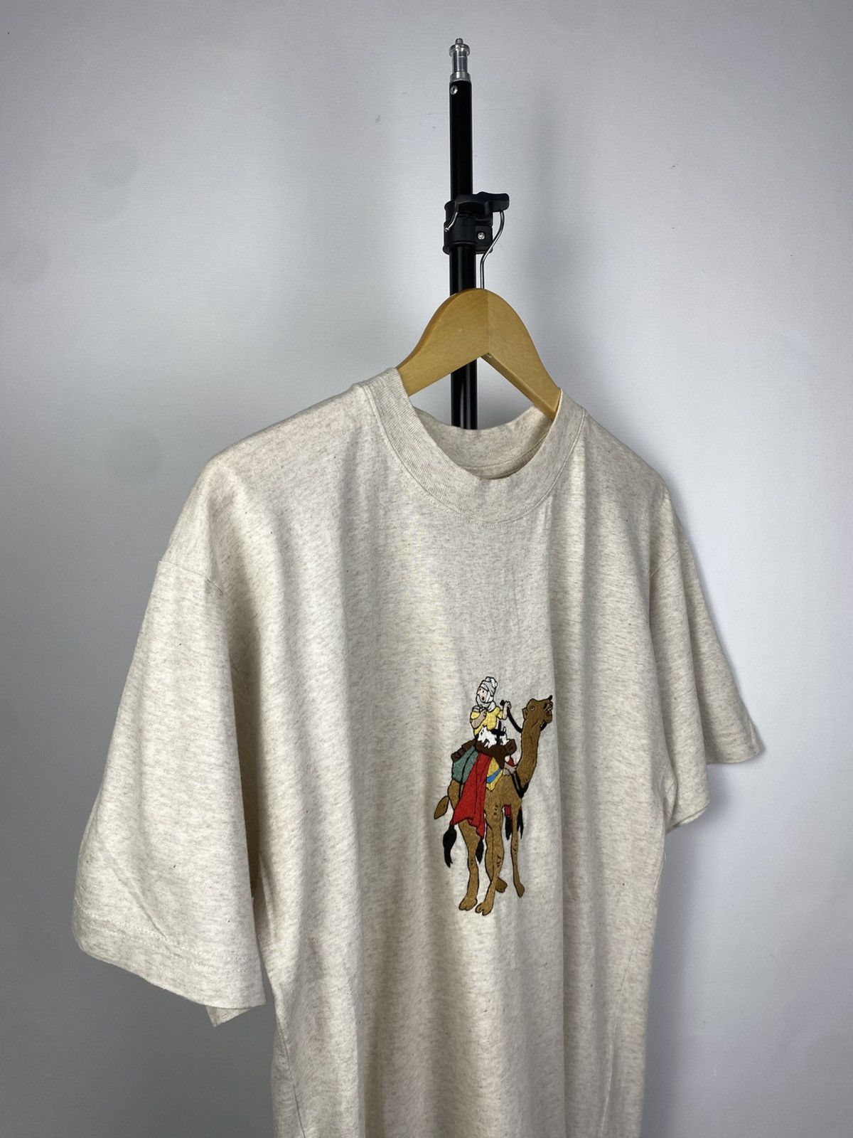 Cartoon Network × Vintage Vintage 90s Adventures of Tintin embroidered LogoT-shirt Size US L / EU 52-54 / 3 - 2 Thumbnail