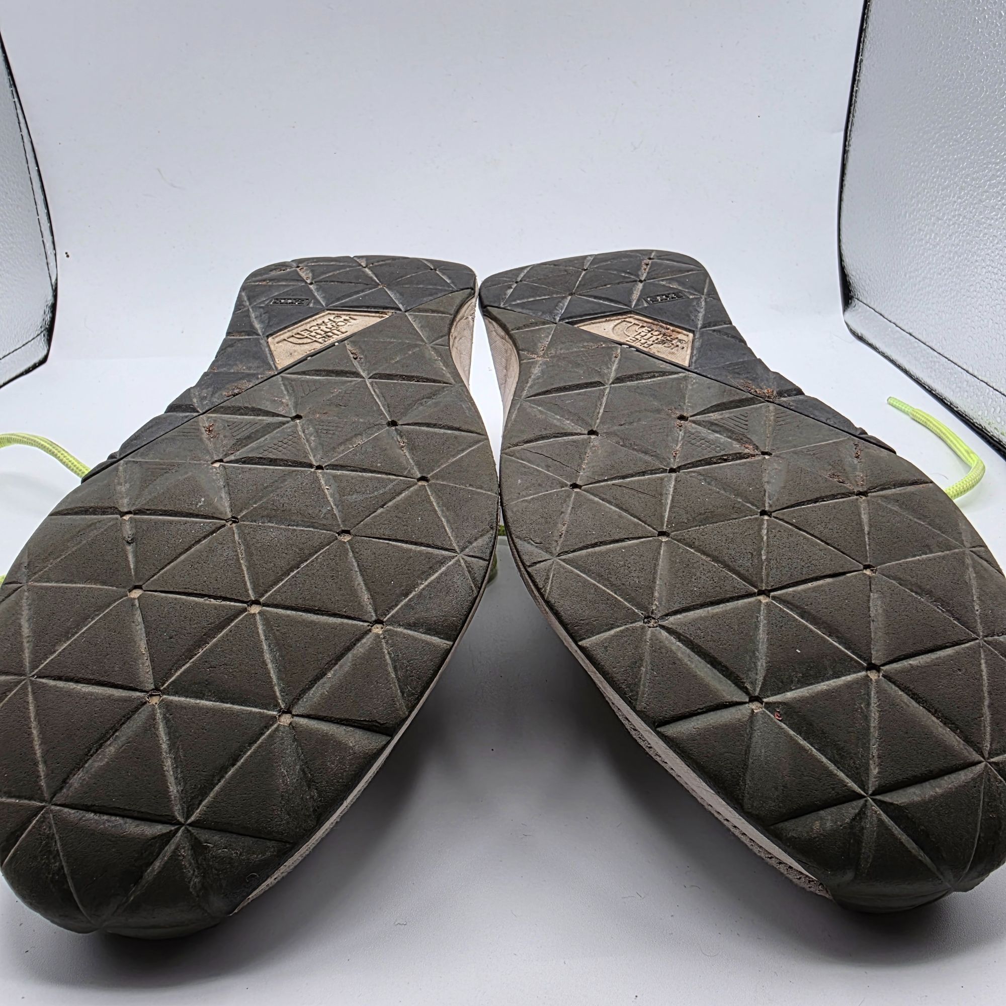 The North Face The North Face Surge Highgate Mens Size 7 Gray Shoes Athleti Size US 7 / EU 40 - 11 Thumbnail