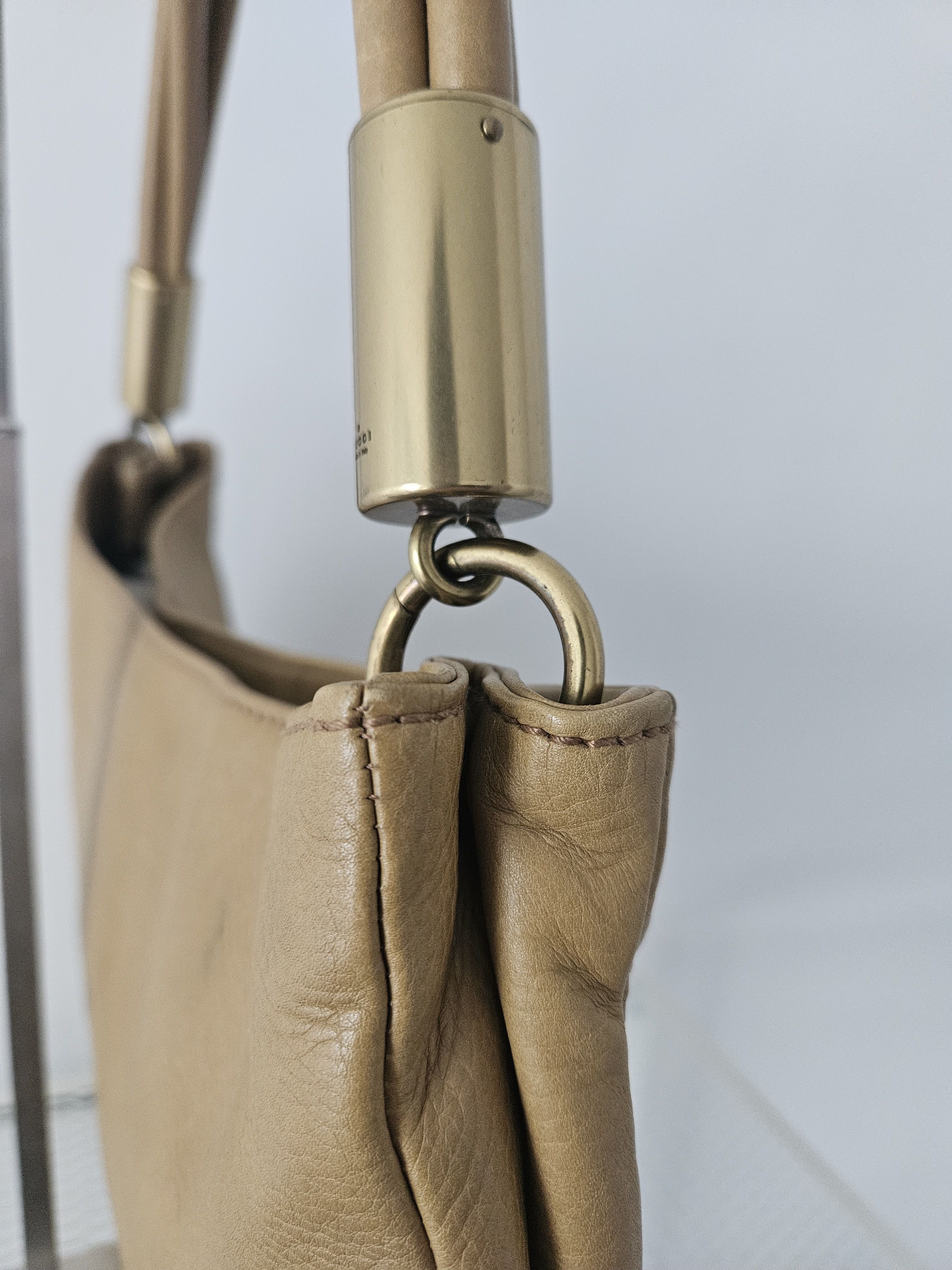 Gucci Vintage y2k gucci leather drawstring handbag Size ONE SIZE - 10 Thumbnail