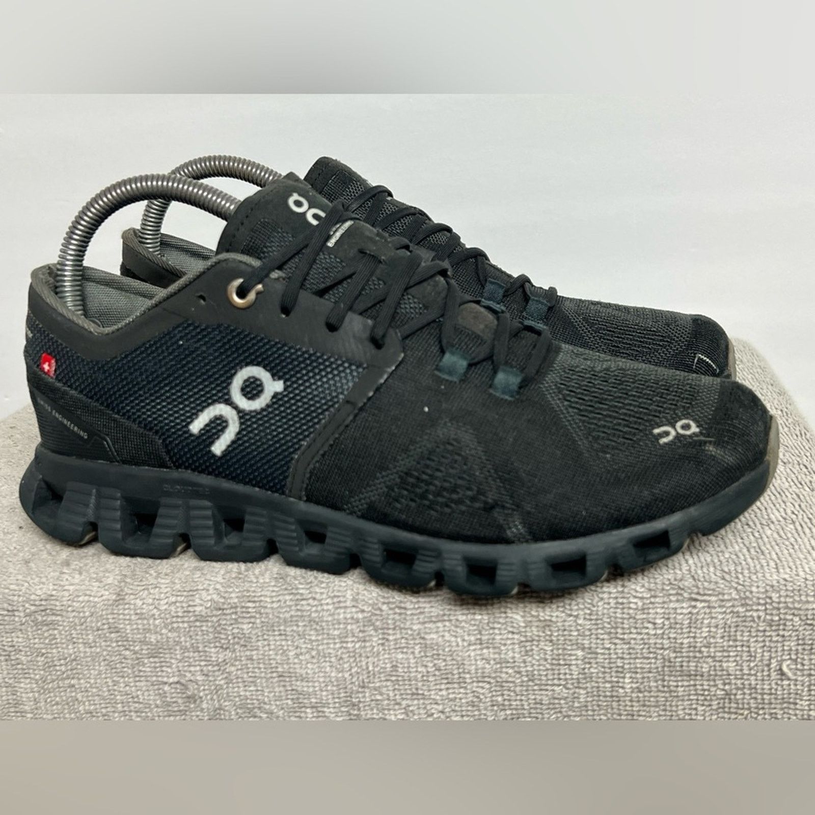 On On Cloud Shoes Women's Size 8 Black Cloud X Lace Up Running Size US 8 / IT 38 - 2 Thumbnail