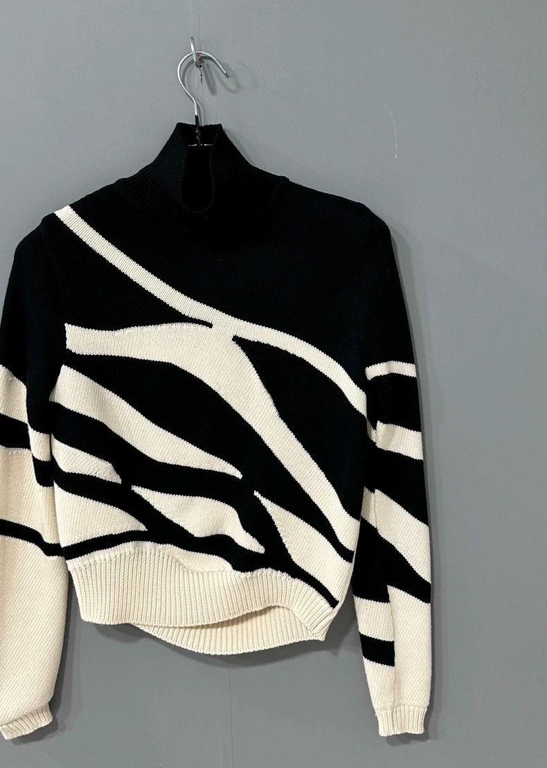 Dior Irregular Knit Sweater by Dior-2505 Size XS / US 0-2 / IT 36-38 - 2 Thumbnail
