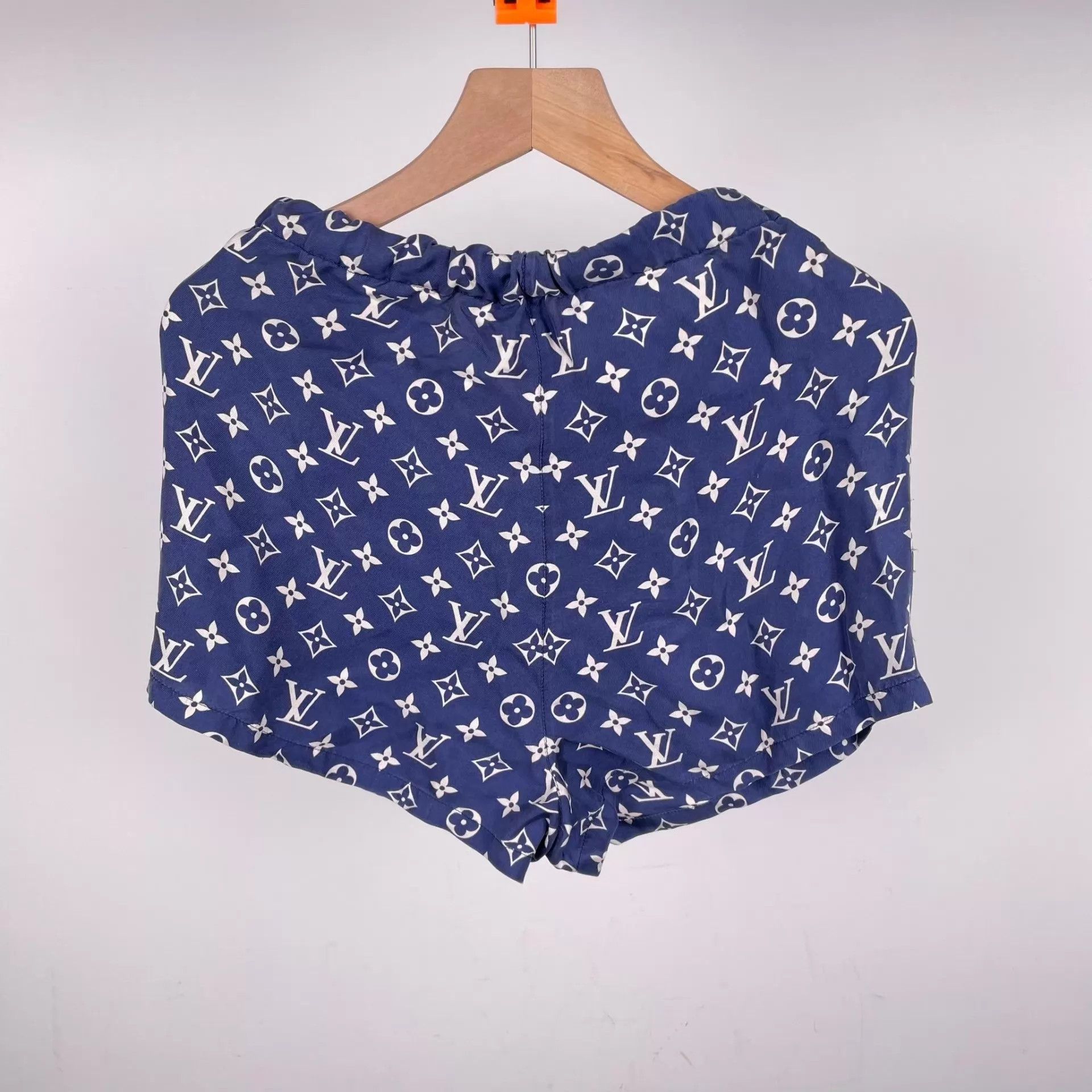 Louis Vuitton LV Silk Shorts Blue 36 Size 26" / US 2 / IT 38 - 2 Thumbnail