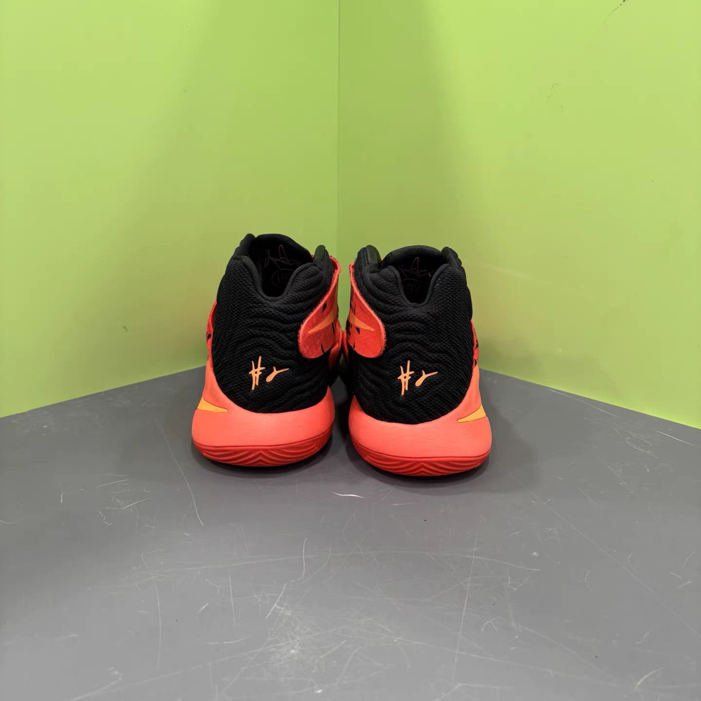 Nike Nike Kyrie 2 Basketball Shoes K15 Size US 9 / EU 42 - 6 Thumbnail