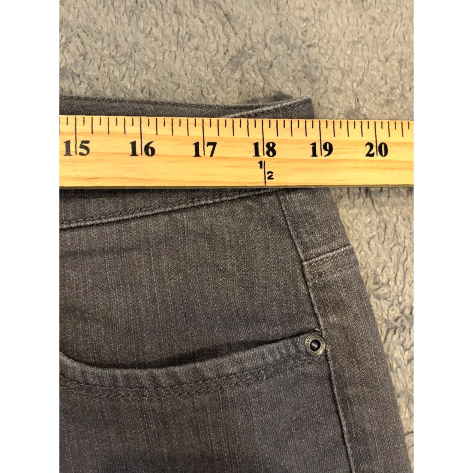 Jones New York Jones New York Sport Jeans Women’s 14W Gray Denim Straight Leg Casual Stretch Jeans Regular 5-Pocket Design Mens? Girls? Wait. Size 36" / US 14 / IT 50 - 3 Thumbnail