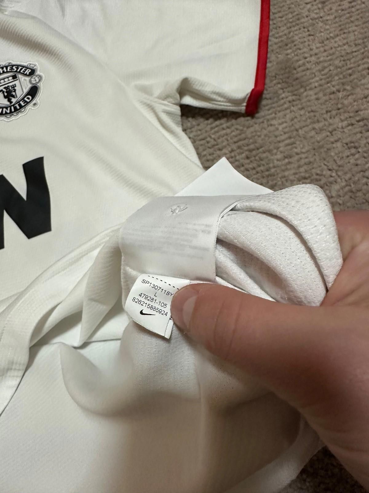 Nike MANCHESTER UNITED 2012/14 FOOTBALL SOCCER SHIRT JERSEY NIKE Size US L / EU 52-54 / 3 - 6 Thumbnail