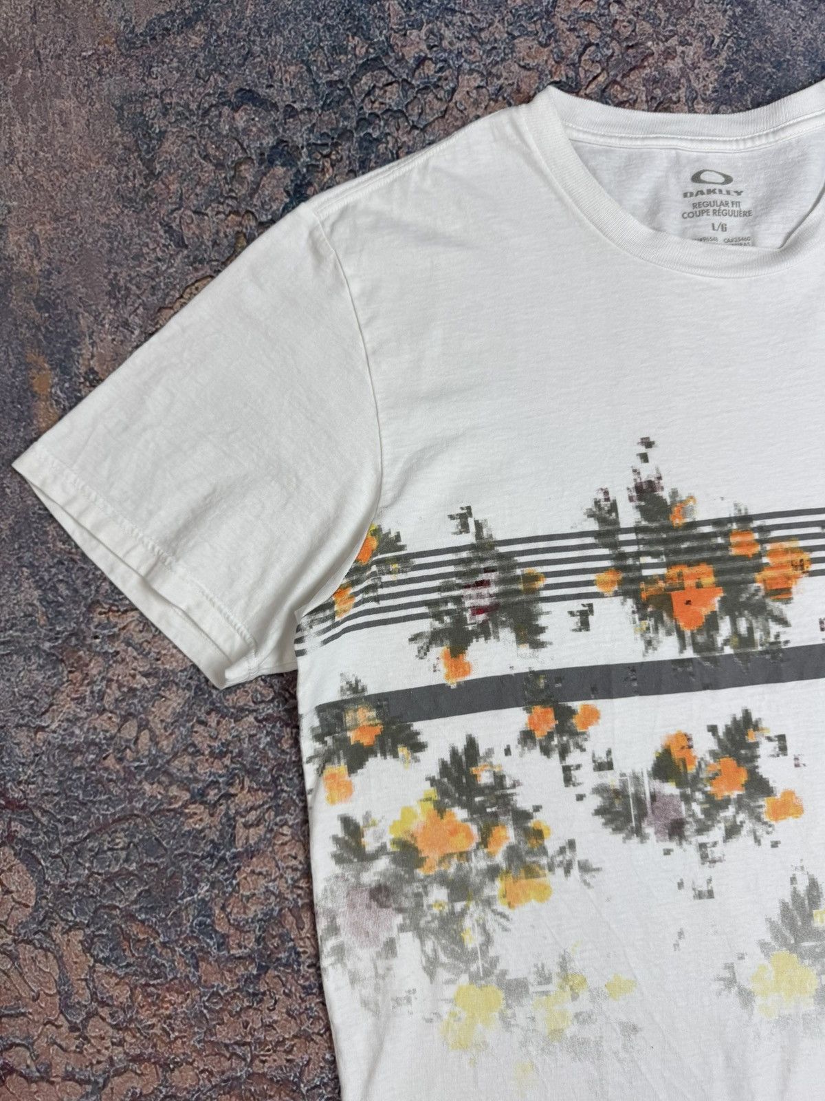 Oakley Vintage 2000's Oakley T Shirt Size US L / EU 52-54 / 3 - 3 Thumbnail