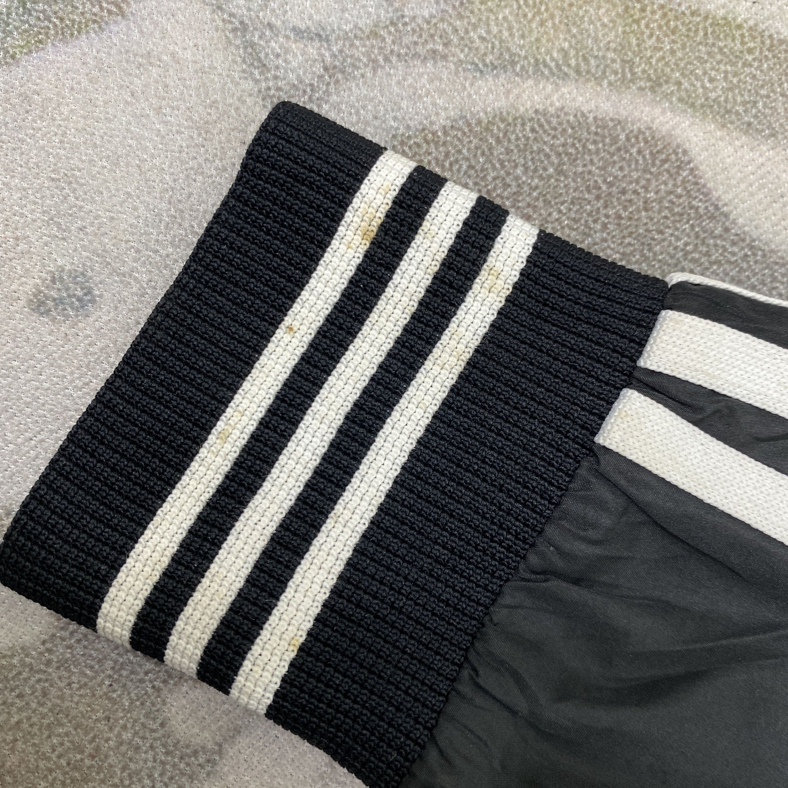 Adidas Vintage Adidas Track Medium Light Jacket- J388 Size US M / EU 48-50 / 2 - 10 Thumbnail