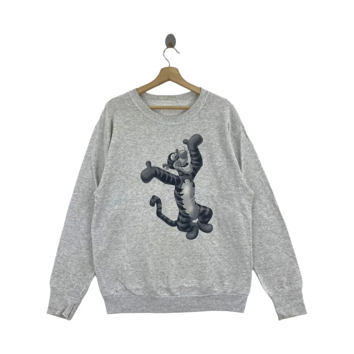Disney Vintage TIGGER WINNIE THE POOH Cartoon Disney Sweatshirt Size XL / US 12-14 / IT 48-50 - 1 Thumbnail