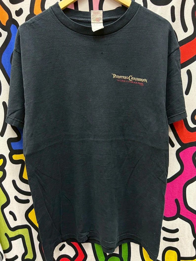 Vintage Vintage 2003 Pirates of the caribbean Movie tshirt size L Size US L / EU 52-54 / 3 - 2 Thumbnail