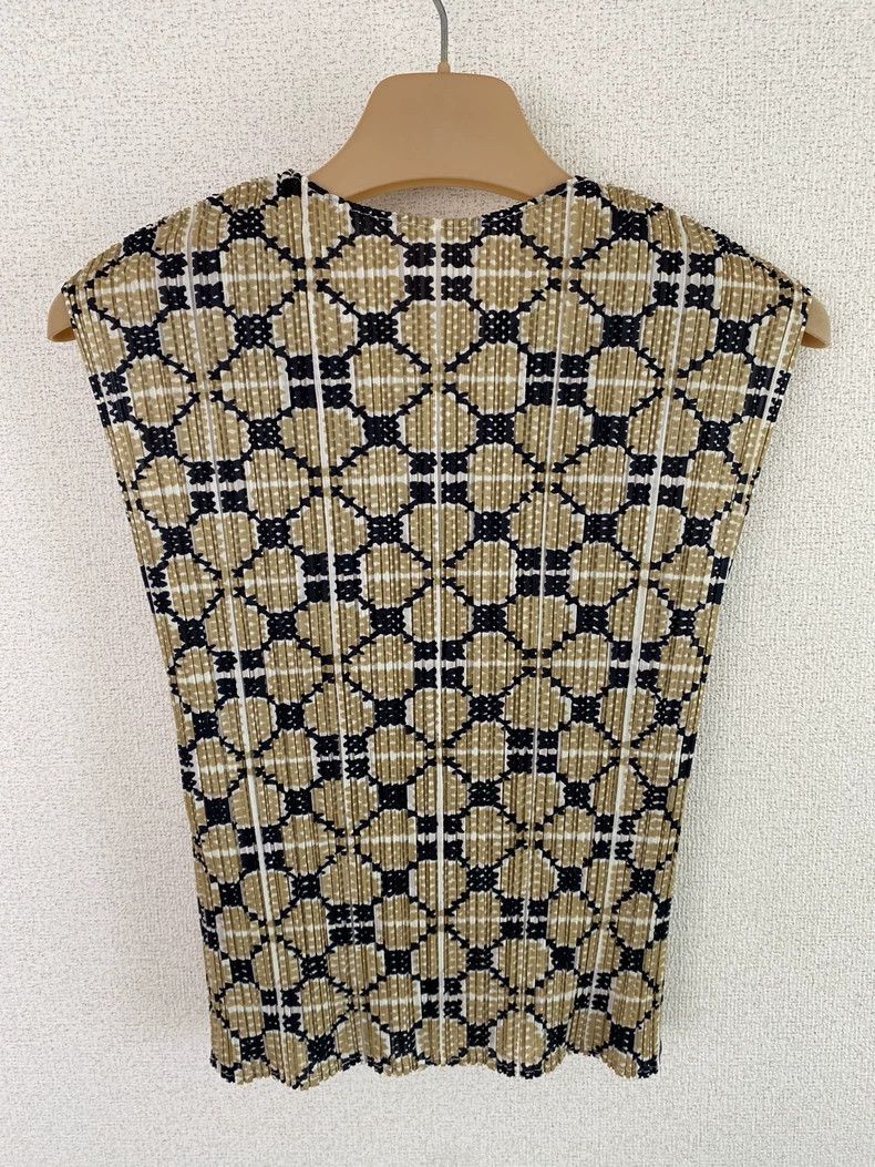 Issey Miyake Issey Miyake size:3 Yellow geometric patterned top Size M / US 6-8 / IT 42-44 - 2 Thumbnail