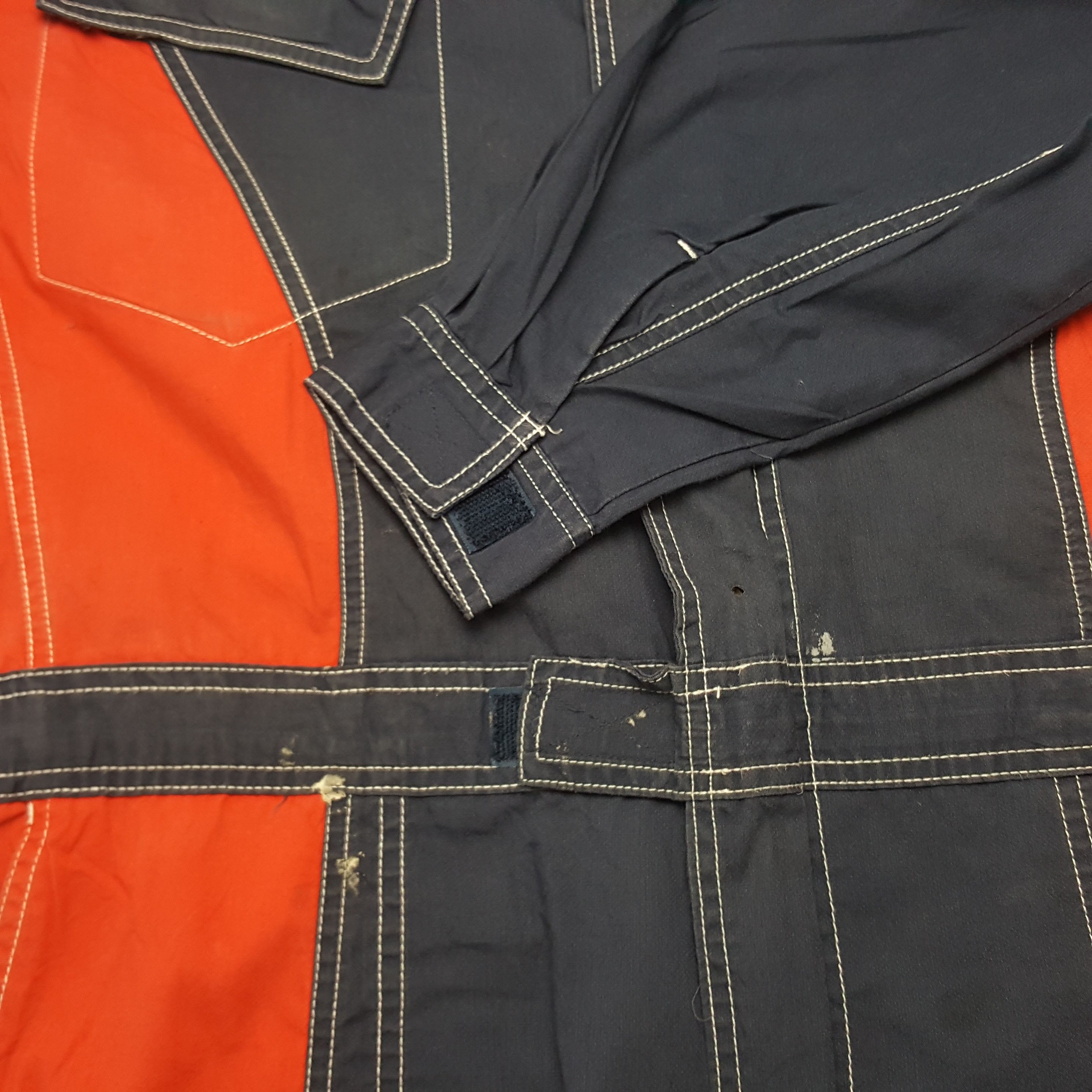 Vintage Vintage Daihatsu Worker Coverall Jumpsuit Jacket Size US L / EU 52-54 / 3 - 11 Thumbnail