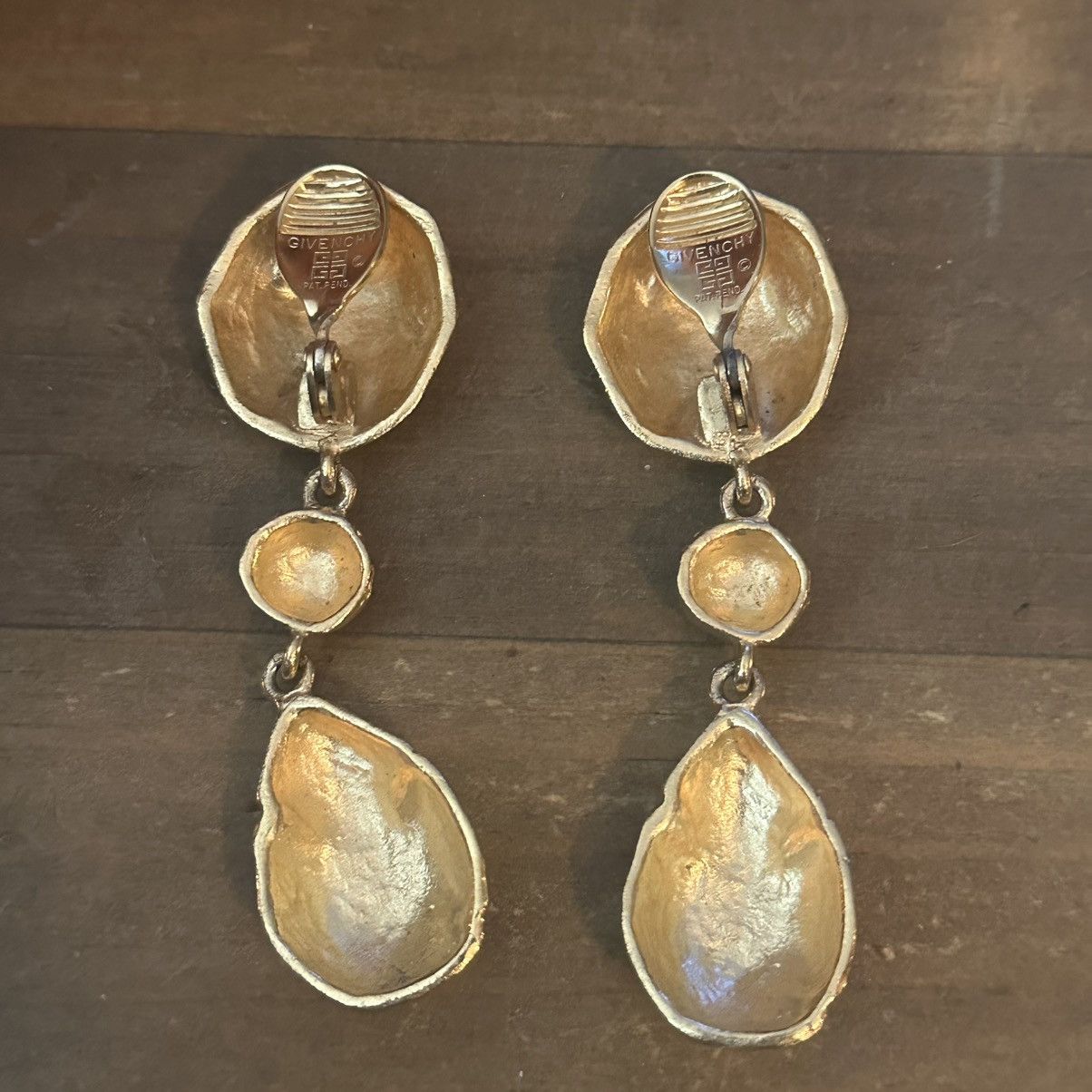 Givenchy Vintage Givenchy golden asteroid clip on dangle earrings Size ONE SIZE - 6 Thumbnail