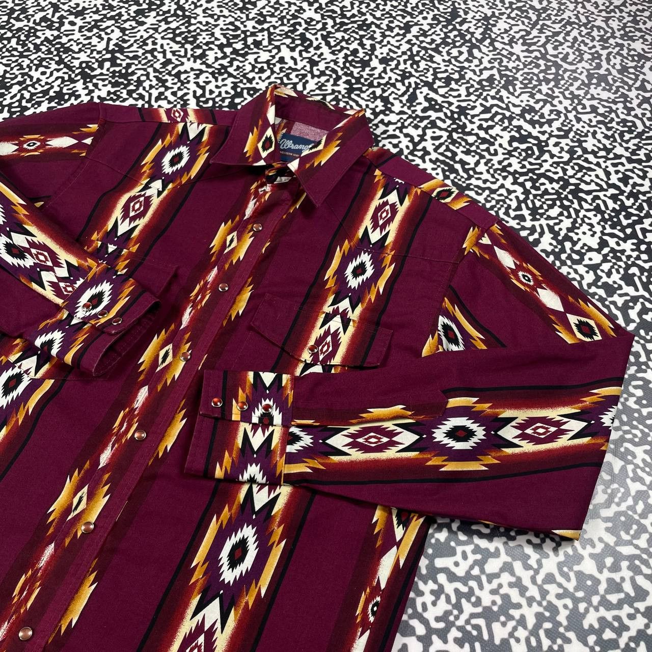 Vintage Vintage 90s Wrangler Western Aztec Shirt Rare Retro Style Size US M / EU 48-50 / 2 - 8 Thumbnail