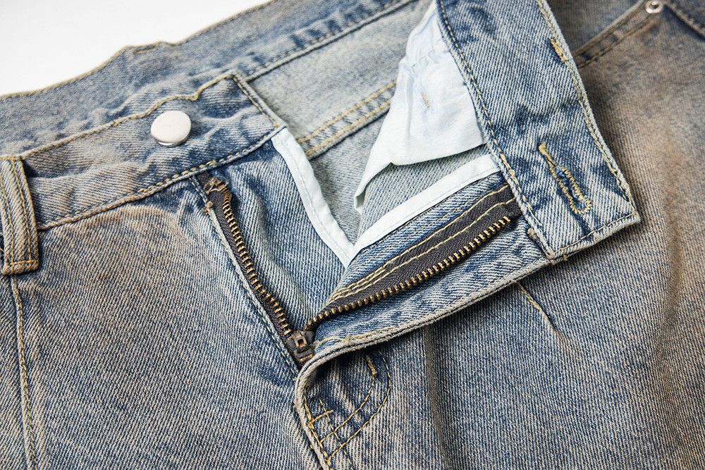Vintage American retro distressed dirty jeans for men Size US 32 / EU 48 - 4 Thumbnail