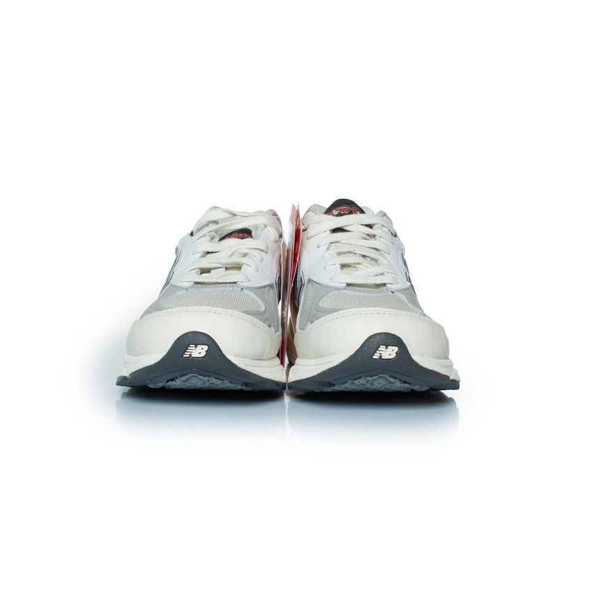 New Balance New Balance, 990 V3 MiUSA Teddy Santis trainers Size US 9.5 / IT 39.5 - 6 Thumbnail