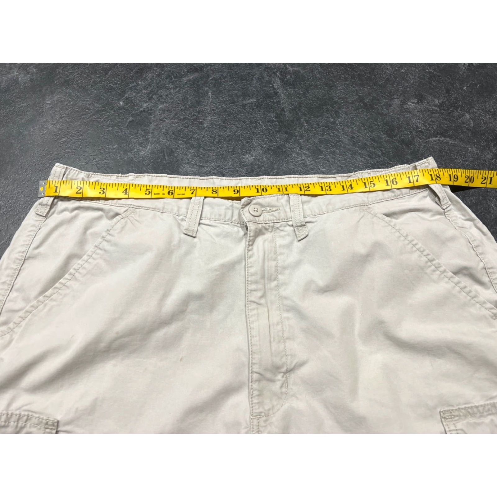 Wrangler VINTAGE Wrangler Men Cargo Hiking Shorts Size 38 Adult Beige Tan Active Outdoor Size US 38 / EU 54 - 5 Thumbnail