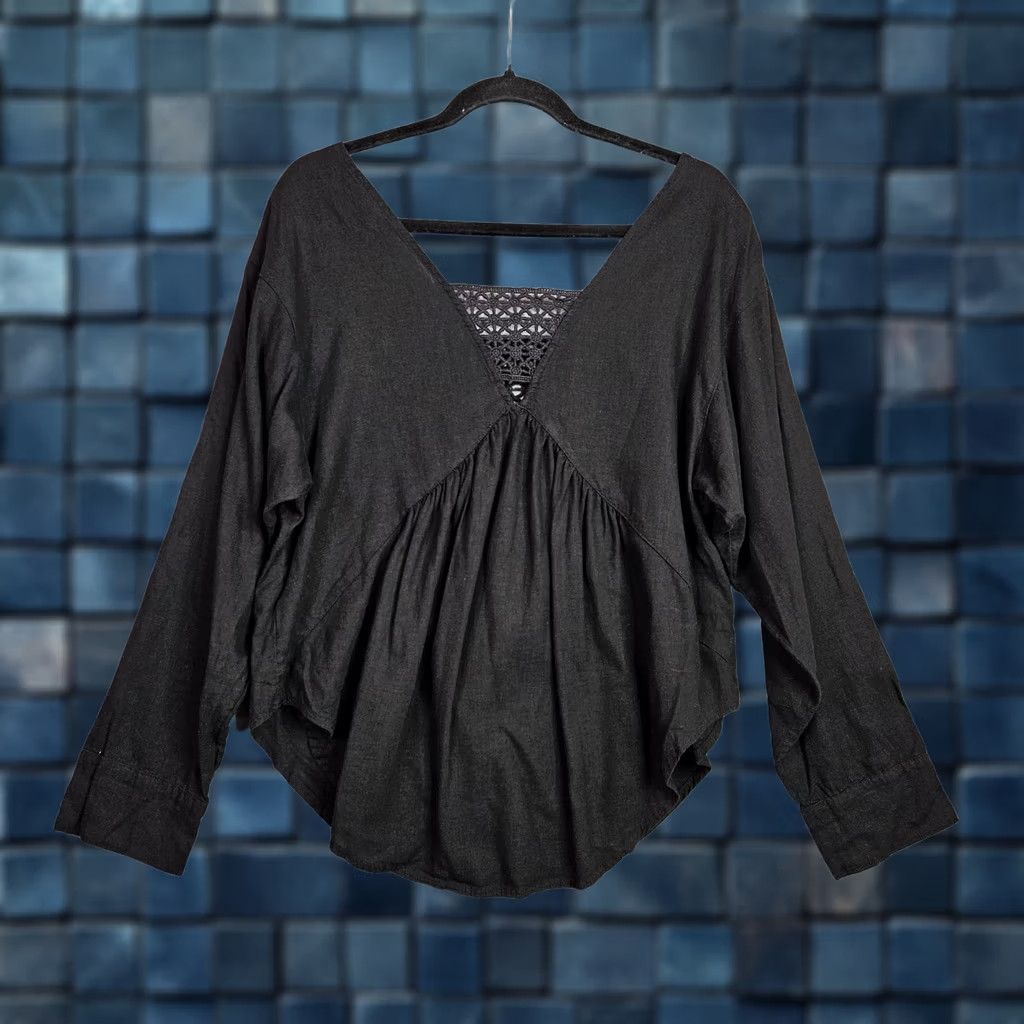 Free People Free People Black XS Double V-neck Long Sleeve Lined Rayon Blend Top Shirt Womens XS Black V-Neck Lined All Seasons Casual Solid 90s? Size XS / US 0-2 / IT 36-38 - 1 Thumbnail