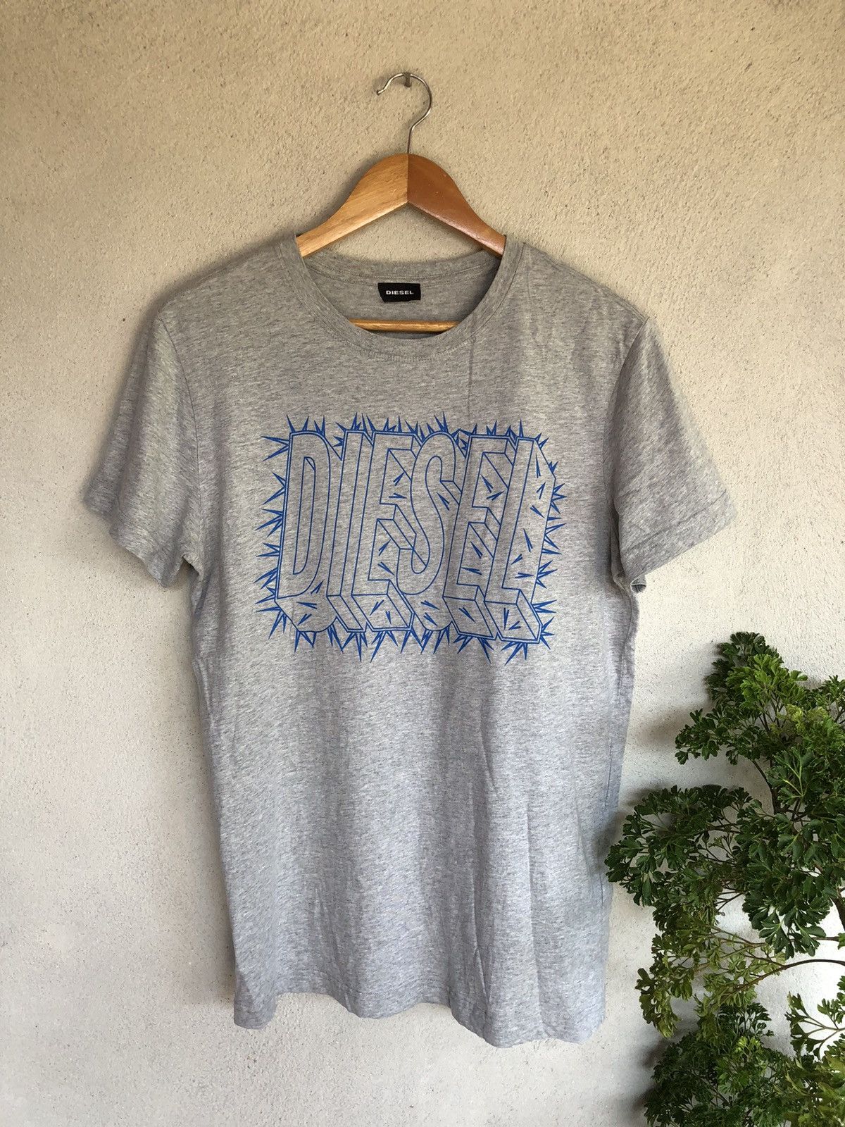 Diesel × Vintage Vintage Y2K Diesel Centre Logo Tshirts Size US M / EU 48-50 / 2 - 1 Thumbnail