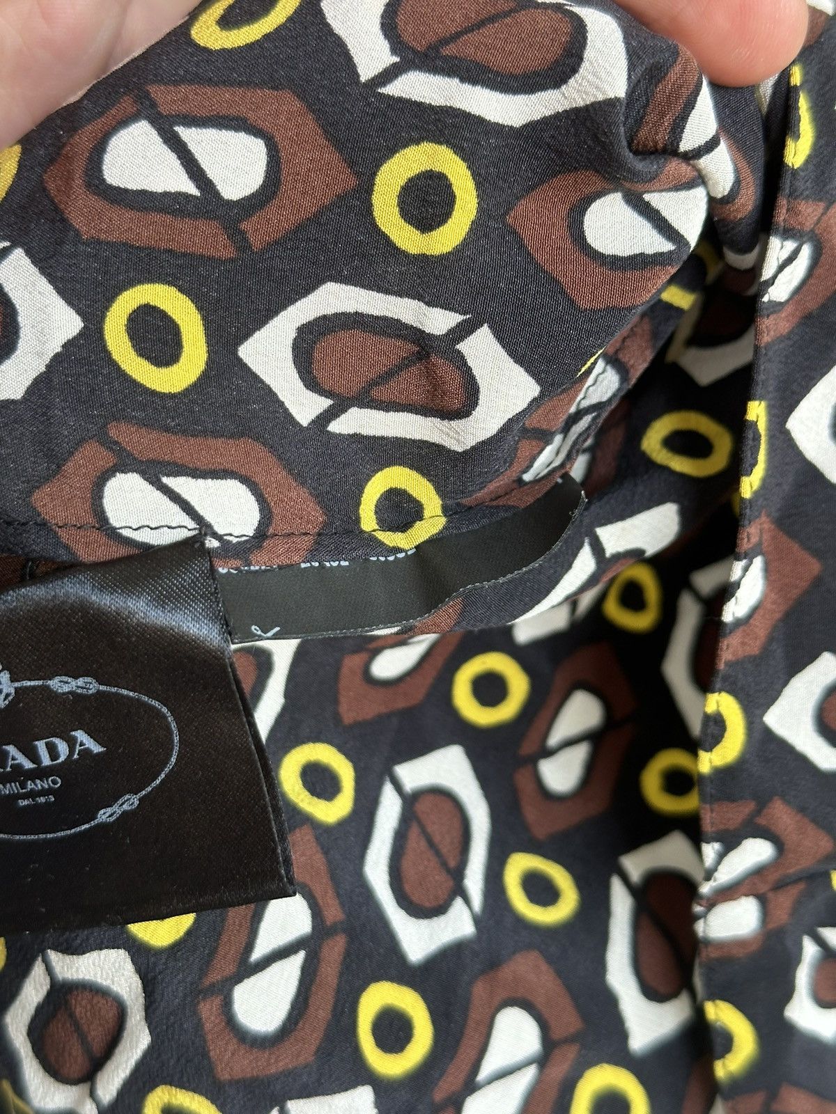 Prada Prada Silk Geometric Pattern Long Sleeve Blouse with Belt 40 Size S / US 4 / IT 40 - 15 Thumbnail