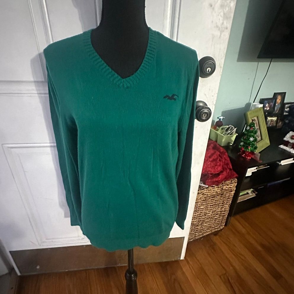 Hollister Hollister Co. Green V-Neck Sweater Embroidered Seagull Logo Size S / US 4 / IT 40 - 1 Thumbnail