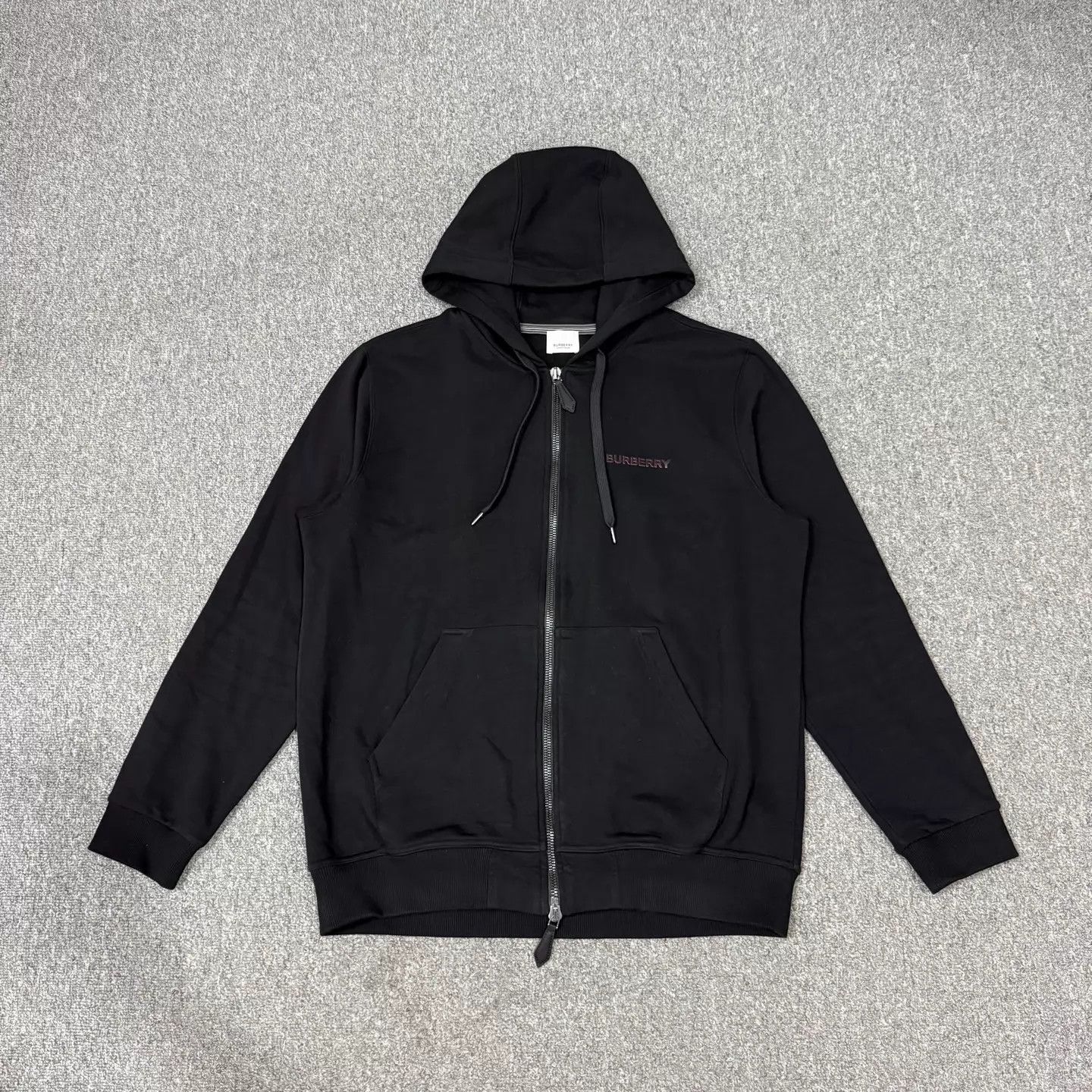 Burberry Burberry Black Chest Logo Zip Jacket L 99 New Size US L / EU 52-54 / 3 - 1 Thumbnail