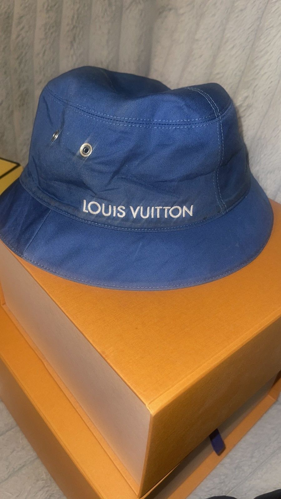 Louis Vuitton Authentic Reversible Louis Vuitton Bucket Hat Size ONE SIZE - 4 Thumbnail