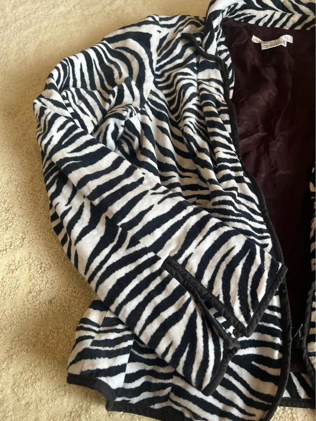 Designer Maggy London Zebra Print Blazer – Size 10 Bold Animal Print Size L / US 10 / IT 46 - 3 Thumbnail