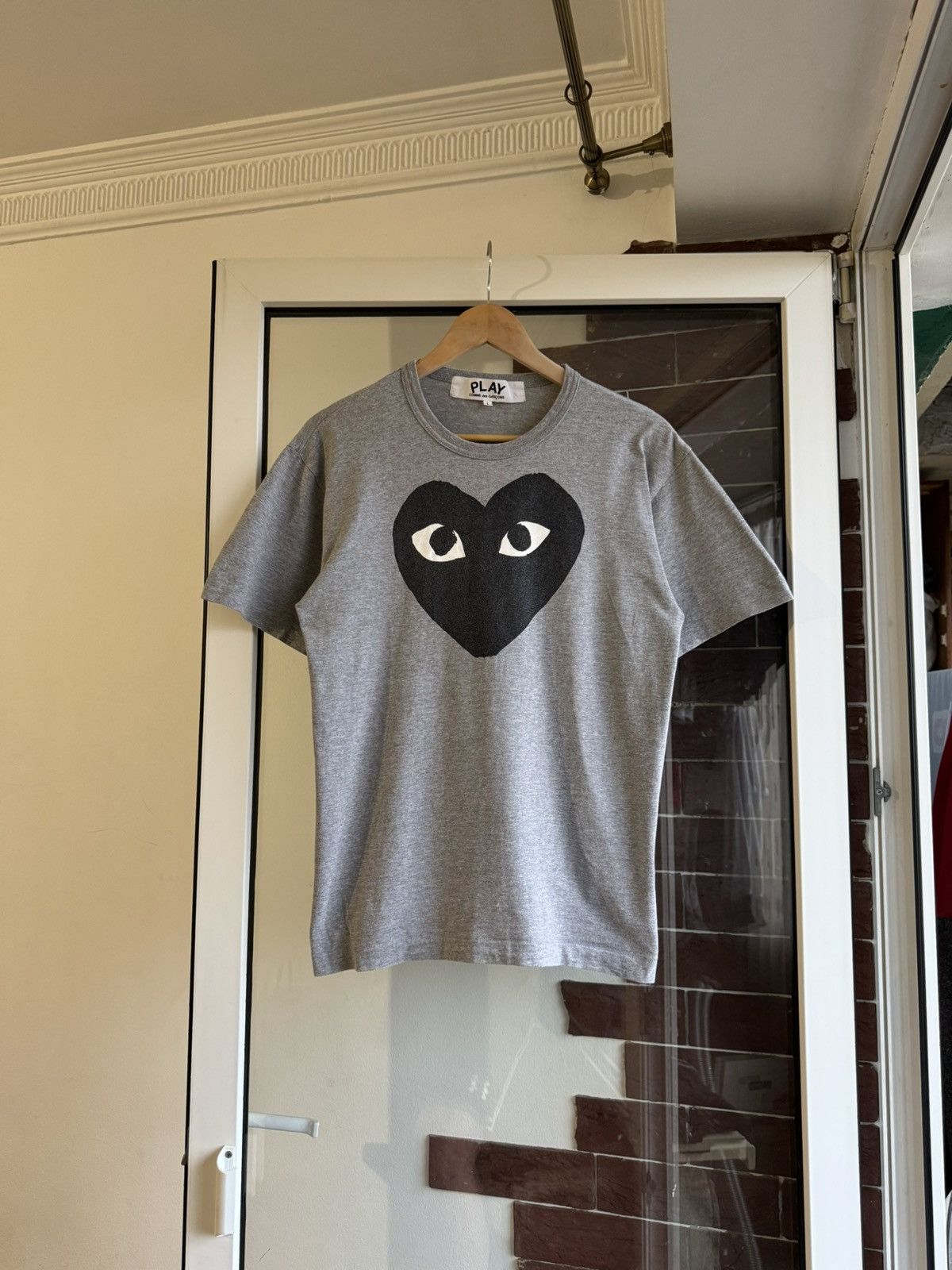Comme des Garcons PLAY Comme Des Garcons gray tshirt Size US L / EU 52-54 / 3 - 6 Thumbnail