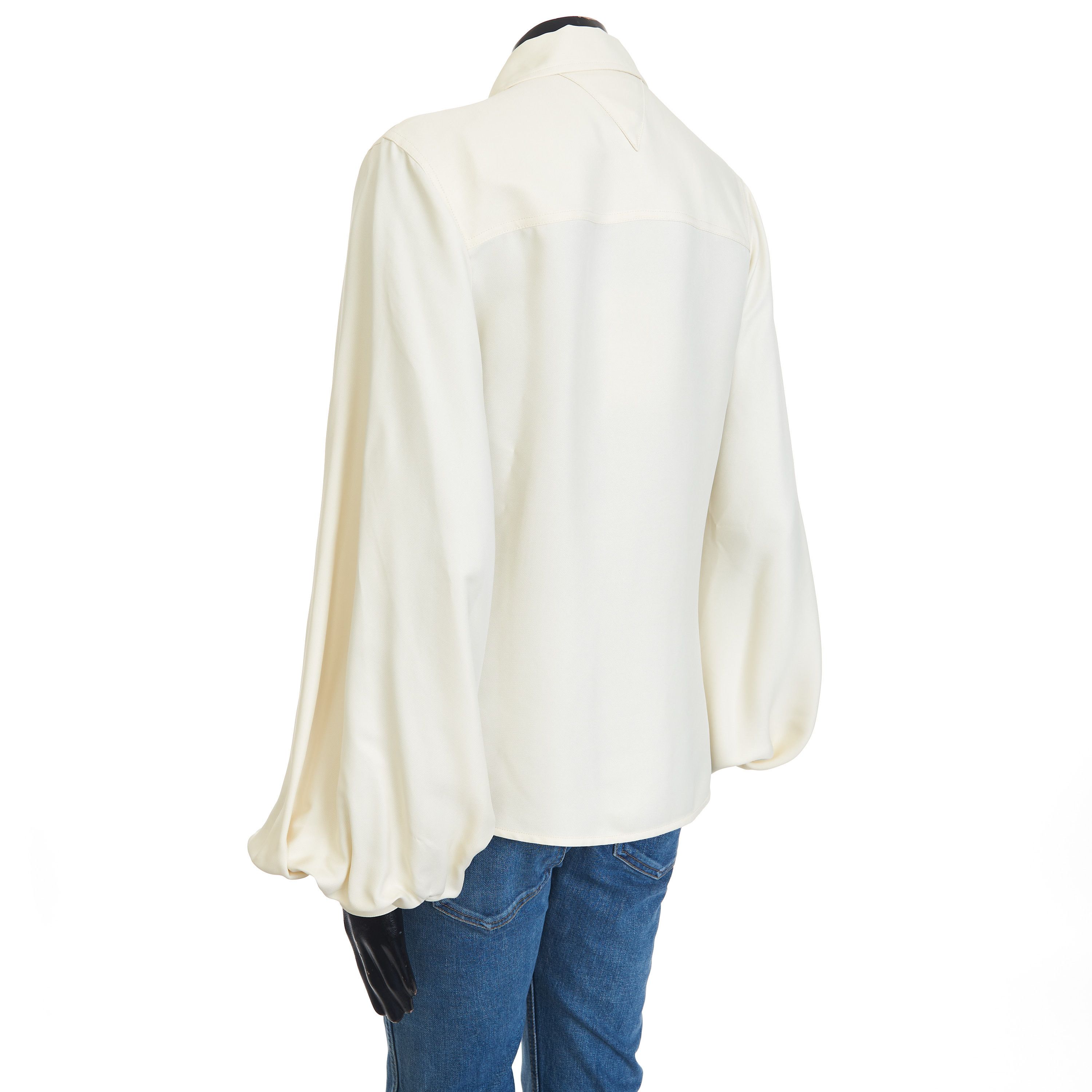 Bottega Veneta Longsleeve Shirt In Seasalt Viscose & Silk Mix Fluid Twill Size S / US 4 / IT 40 - 4 Thumbnail
