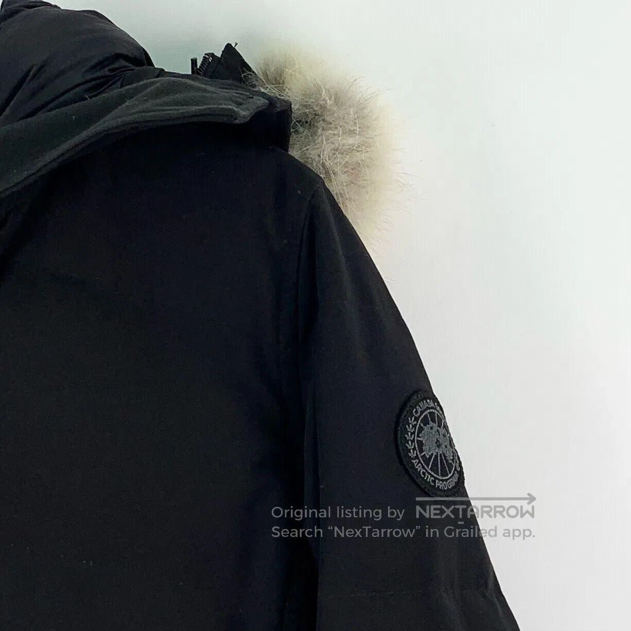 Canada Goose Canada Goose Black emblem patch hooded fur collar long-sle Size US S / EU 44-46 / 1 - 3 Thumbnail