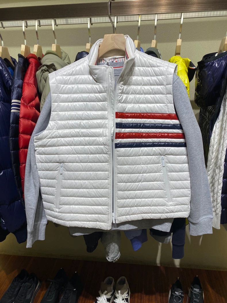 Thom Browne Thom Browne Colorful vest Size US XL / EU 56 / 4 - 1 Thumbnail