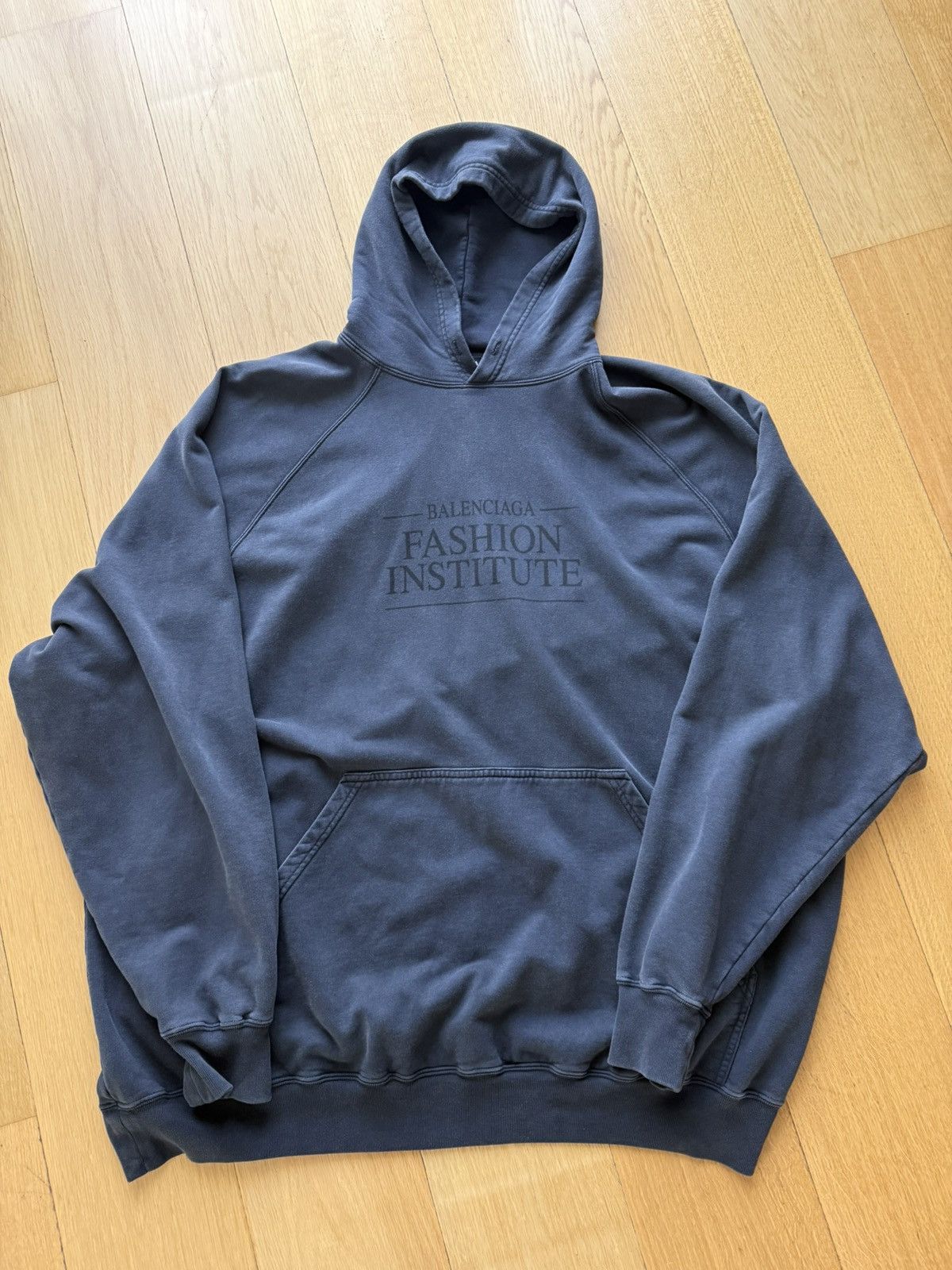 Balenciaga Balenciaga Fashion Institute Hoodie Size US L / EU 52-54 / 3 - 1 Thumbnail