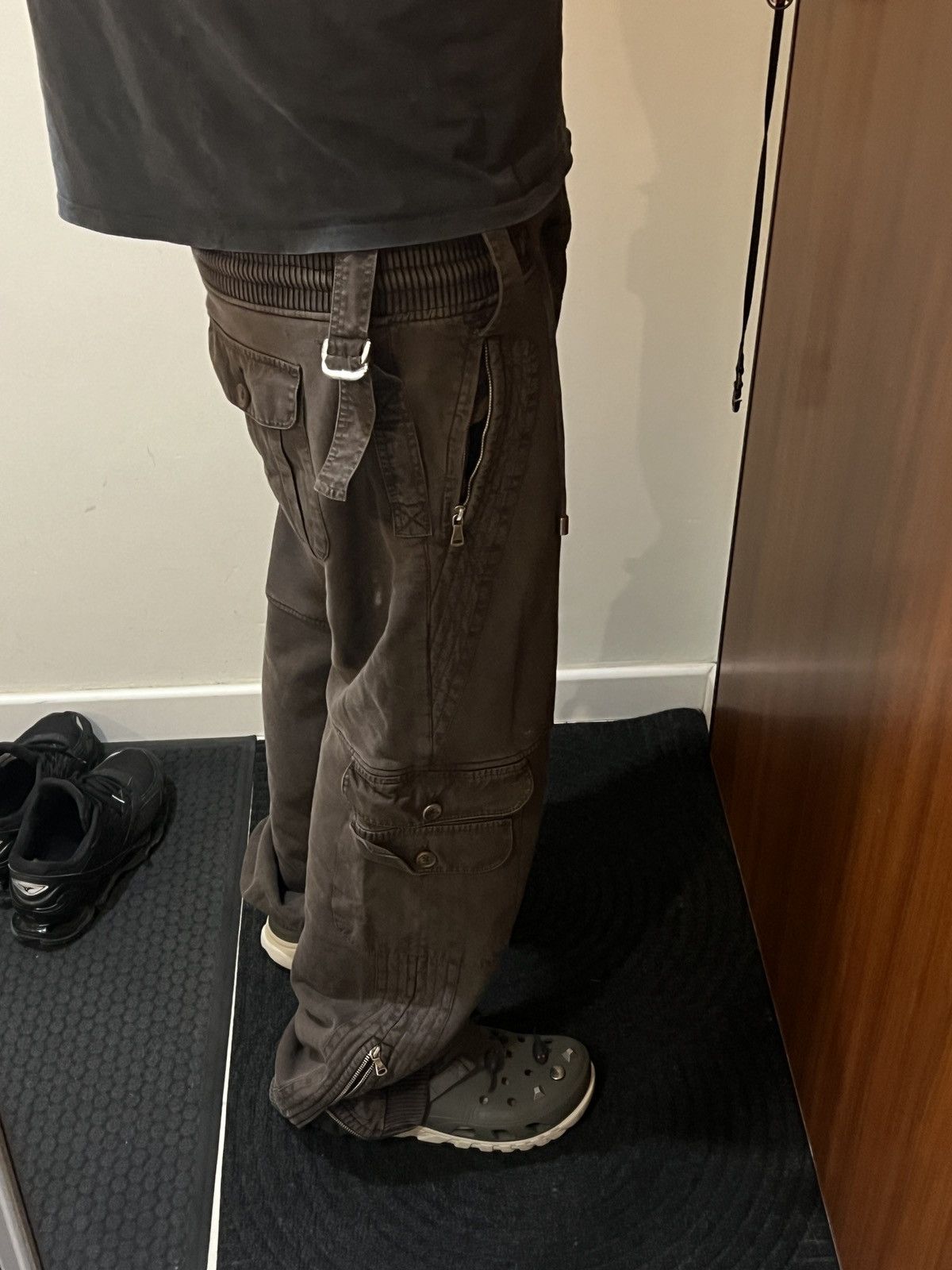Dolce & Gabbana dolce&gabbana y2k multipocket double waist cargo sweatpants Size US 32 / EU 48 - 3 Thumbnail