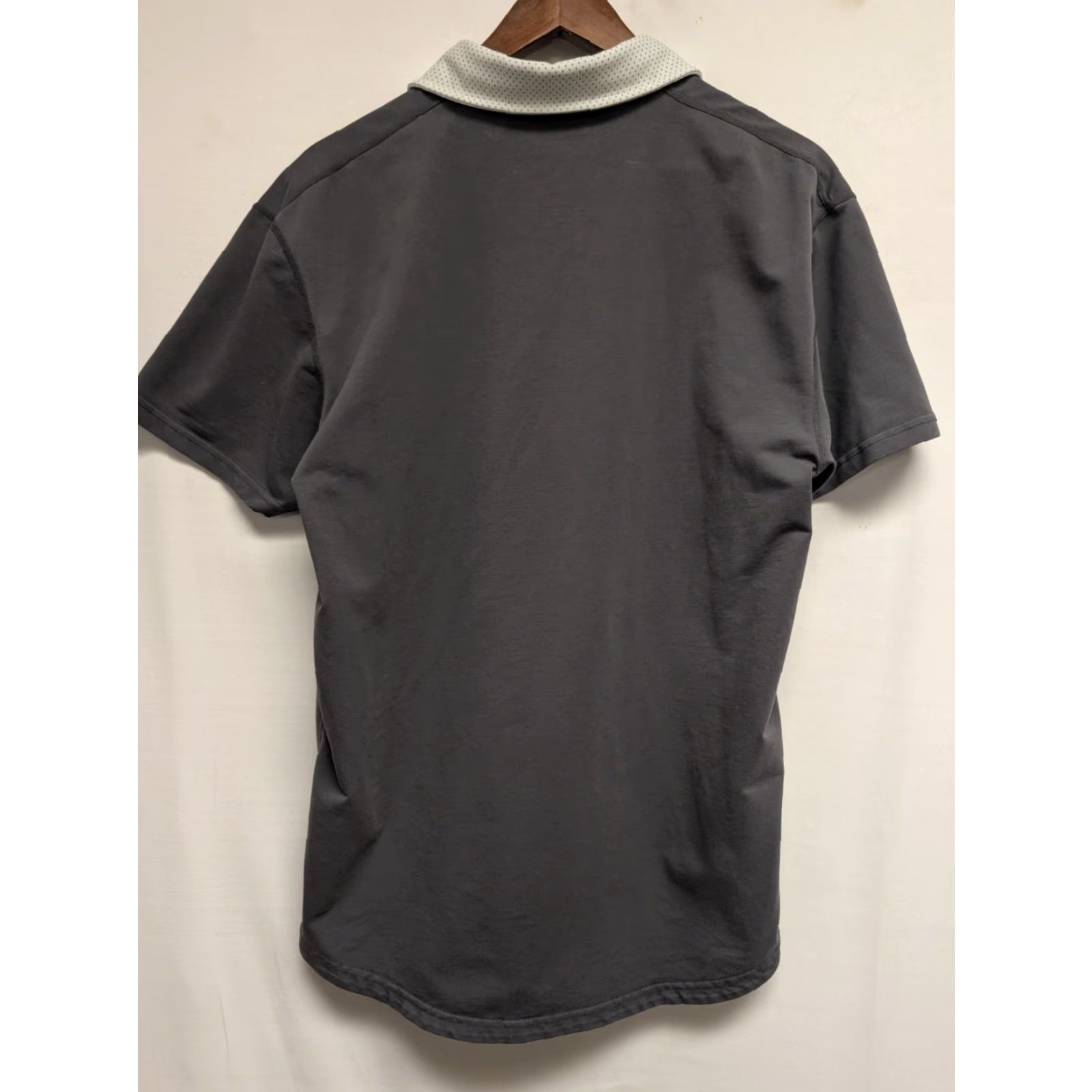 Vintage BYLT Polo Shirt Mens L Gray Polka Dot Cotton Polyester Spandex Breathable All Seasons Golf Rugby Short Sleeve Button Collar Logo Size US L / EU 52-54 / 3 - 6 Thumbnail