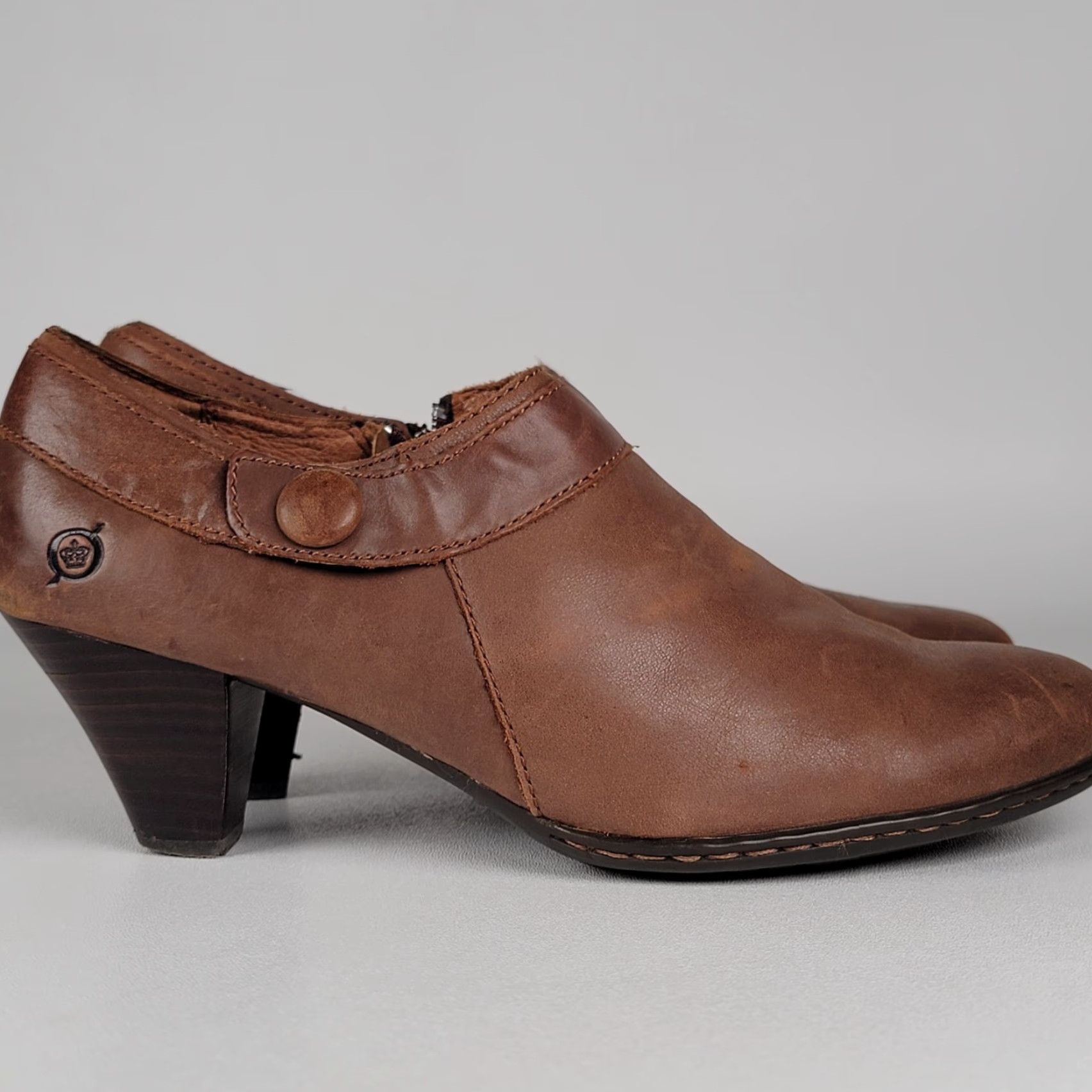 Born Born Calixta Boot Pump Womens Brown Leather Bootie 8 Round Toe Zip Cone Heel Block Heel Boho City Fall Winter Leather 8 Womens Boots Size US 8 / IT 38 - 2 Thumbnail