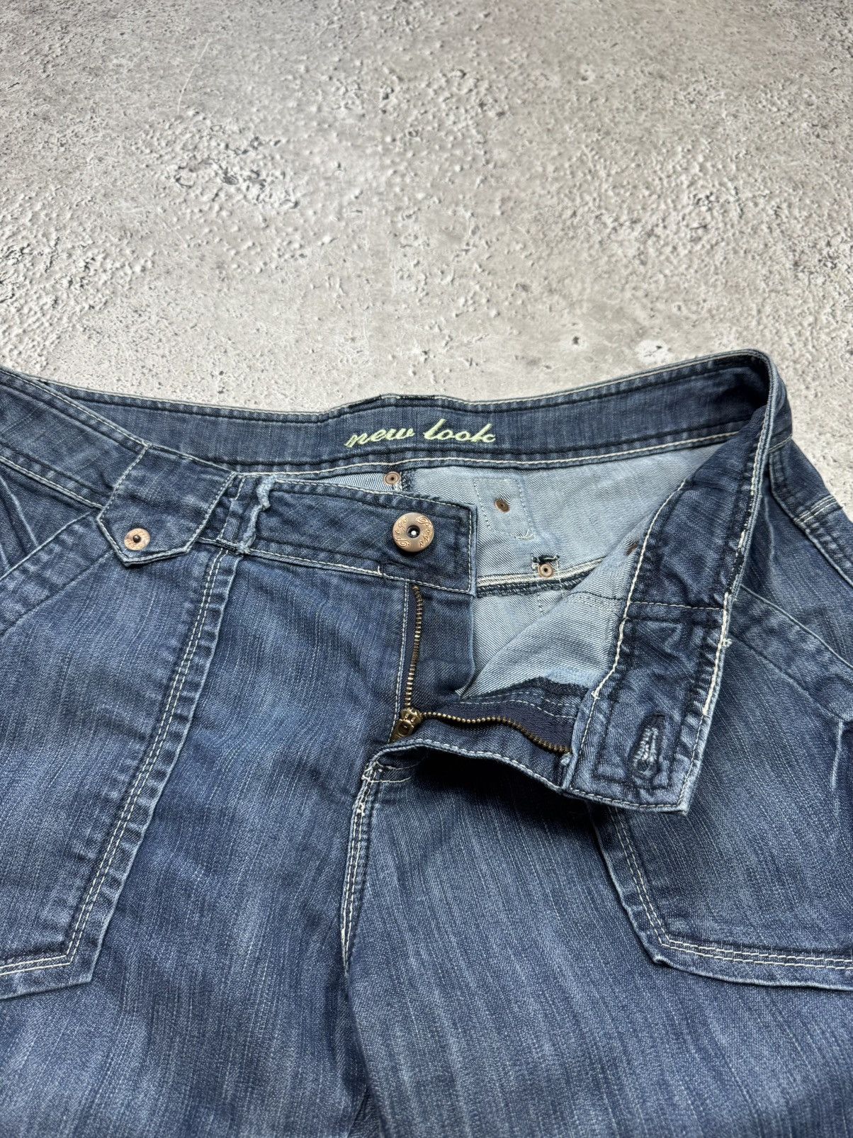 Other Baggy Jeans Blue Denim Buckle Back Wide Leg Y2K Skater Pants Size US 36 / EU 52 - 14 Thumbnail