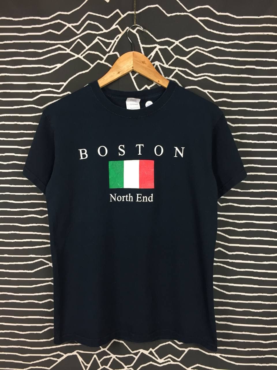 Gildan × Vintage Boston North End Italia Flag Graphic Tee Size US S / EU 44-46 / 1 - 2 Thumbnail