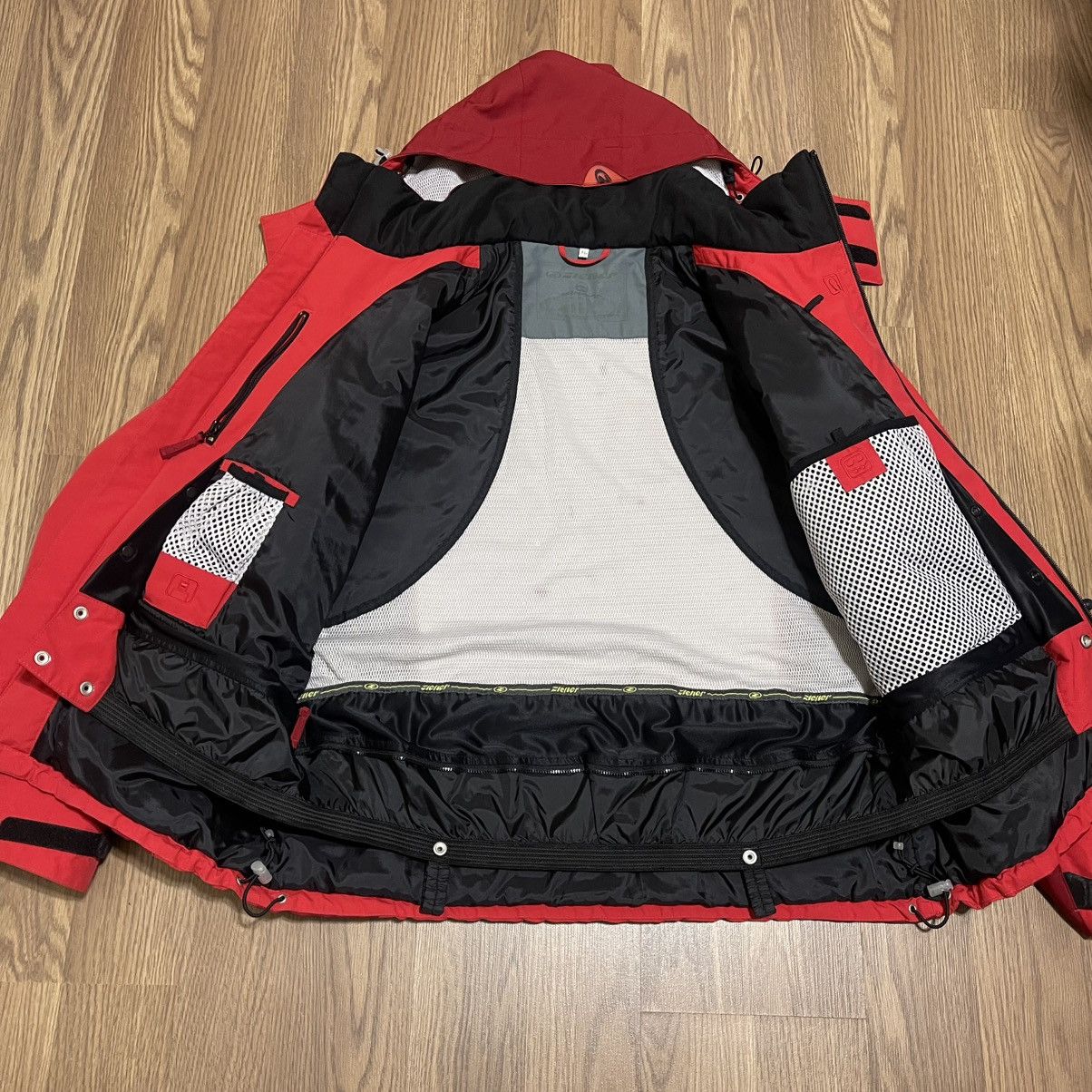 Other Ziener insulated multipocket hooded red ski jacket Size US XL / EU 56 / 4 - 4 Thumbnail