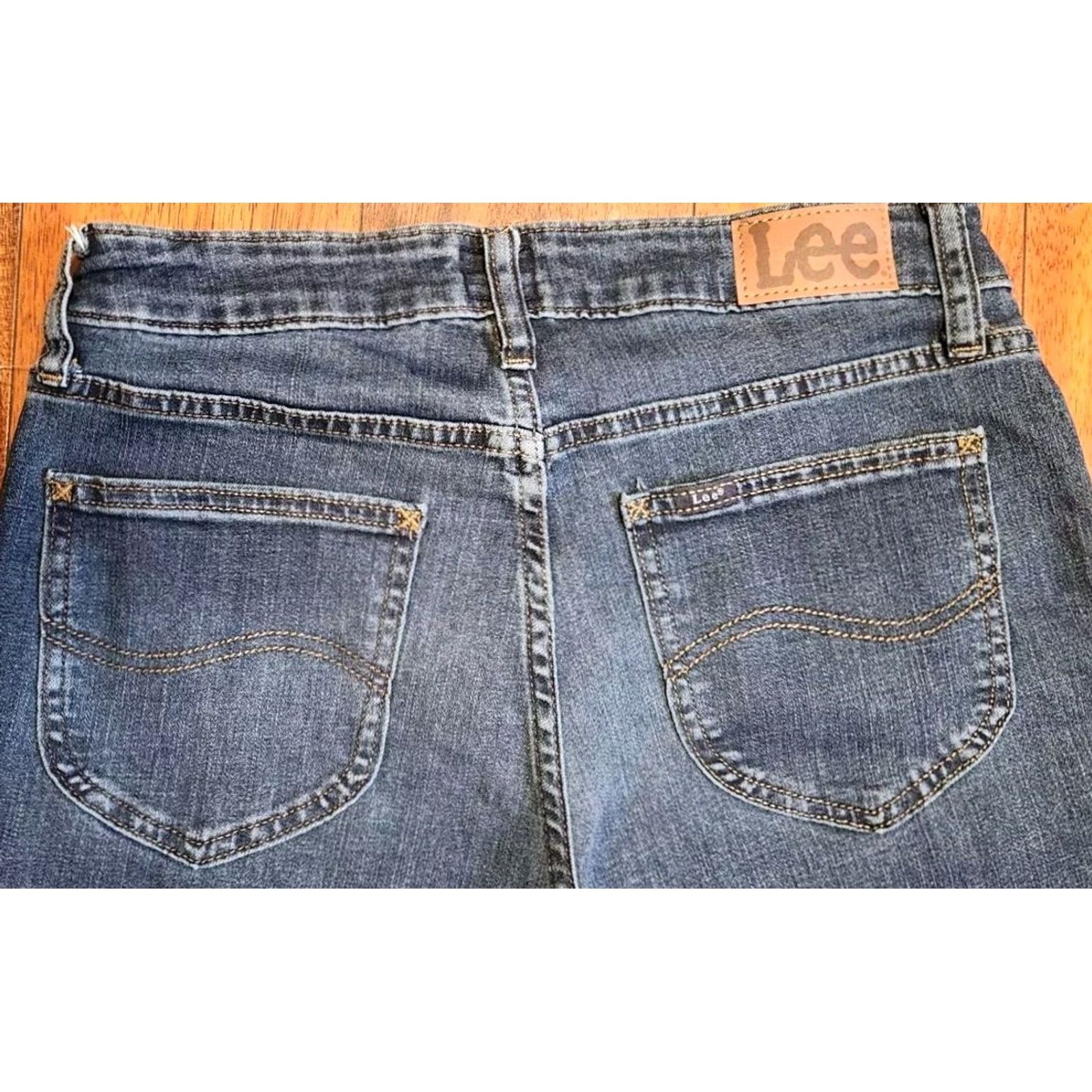 Lee LEE Crop Jeans Dark Denim Capris Stormy Lines Women's Mid Rise 6M Pants NWT Cotton Blend Blue Regular Pants 28" Waist 22" Inseam Capris/Jeans Womens Size 28" / US 6 / IT 42 - 4 Thumbnail